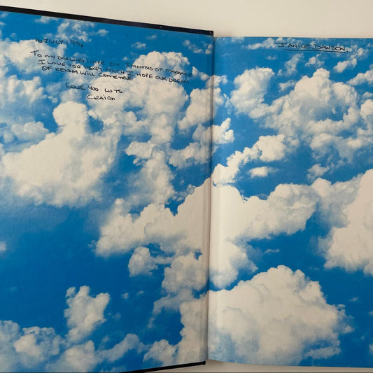 Dreaming: A Complete Illustrated Guide to Interpreting and Benefiting from Your Dreams - Julia Parker & Derek Parker