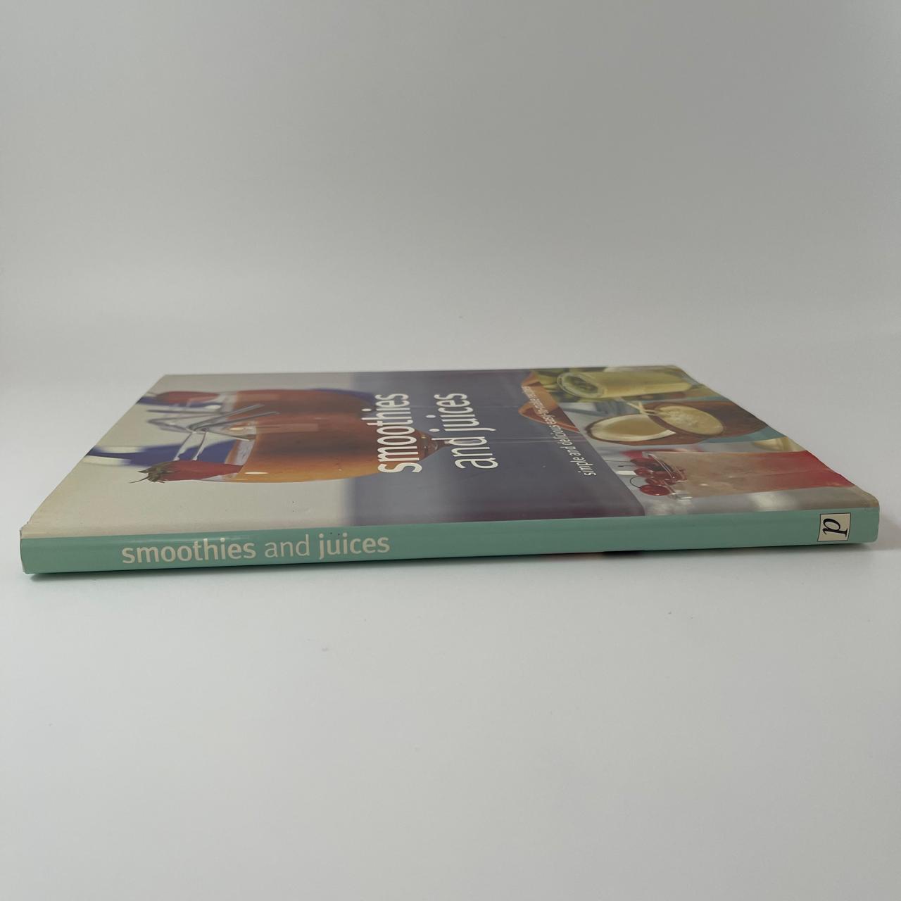 Smoothies and Juices - Christine Ambridge