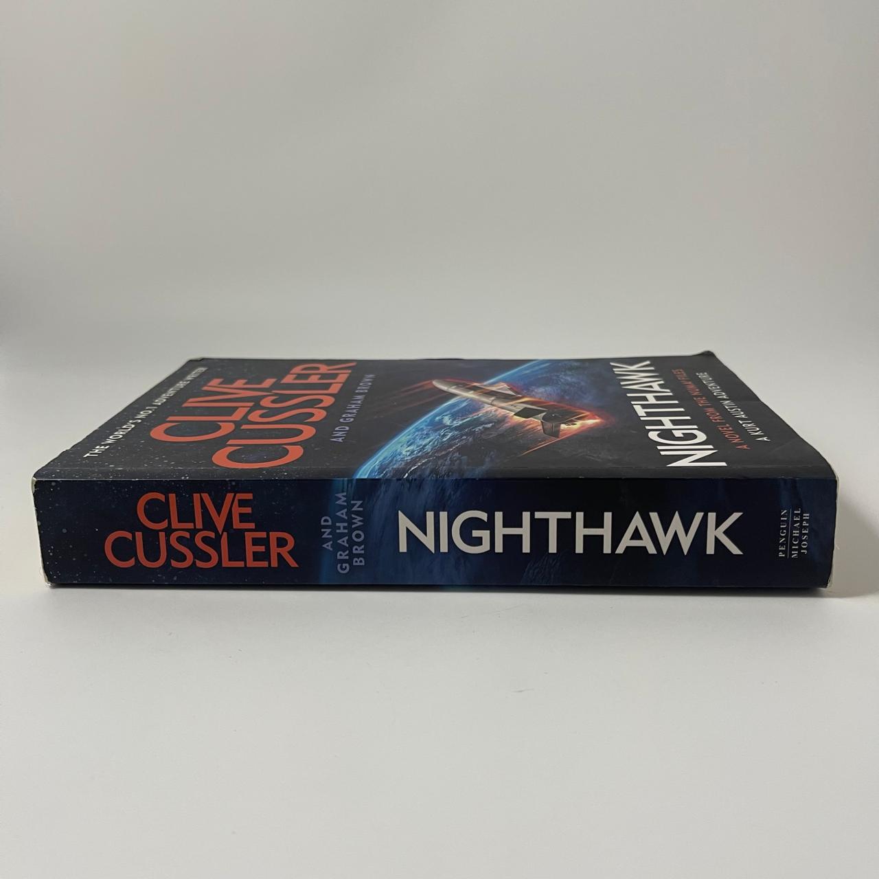 Nighthawk (A NUMA Files Adventure) - Large Format – Clive Cussler & Graham Brown