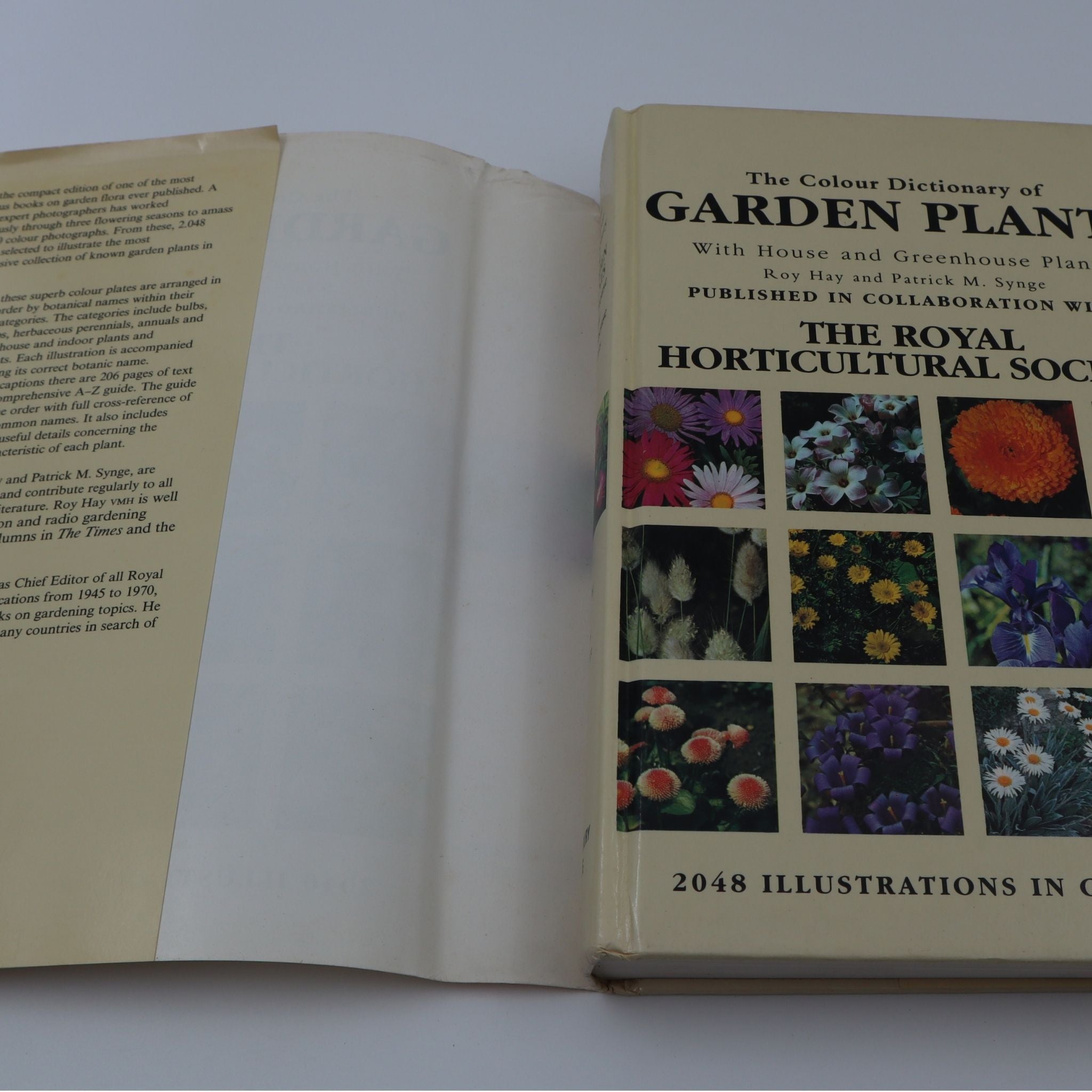 The Colour Dictionary of Garden Plants: With House and Greenhouse Plants - Roy Hay & Patrick Millington Synge