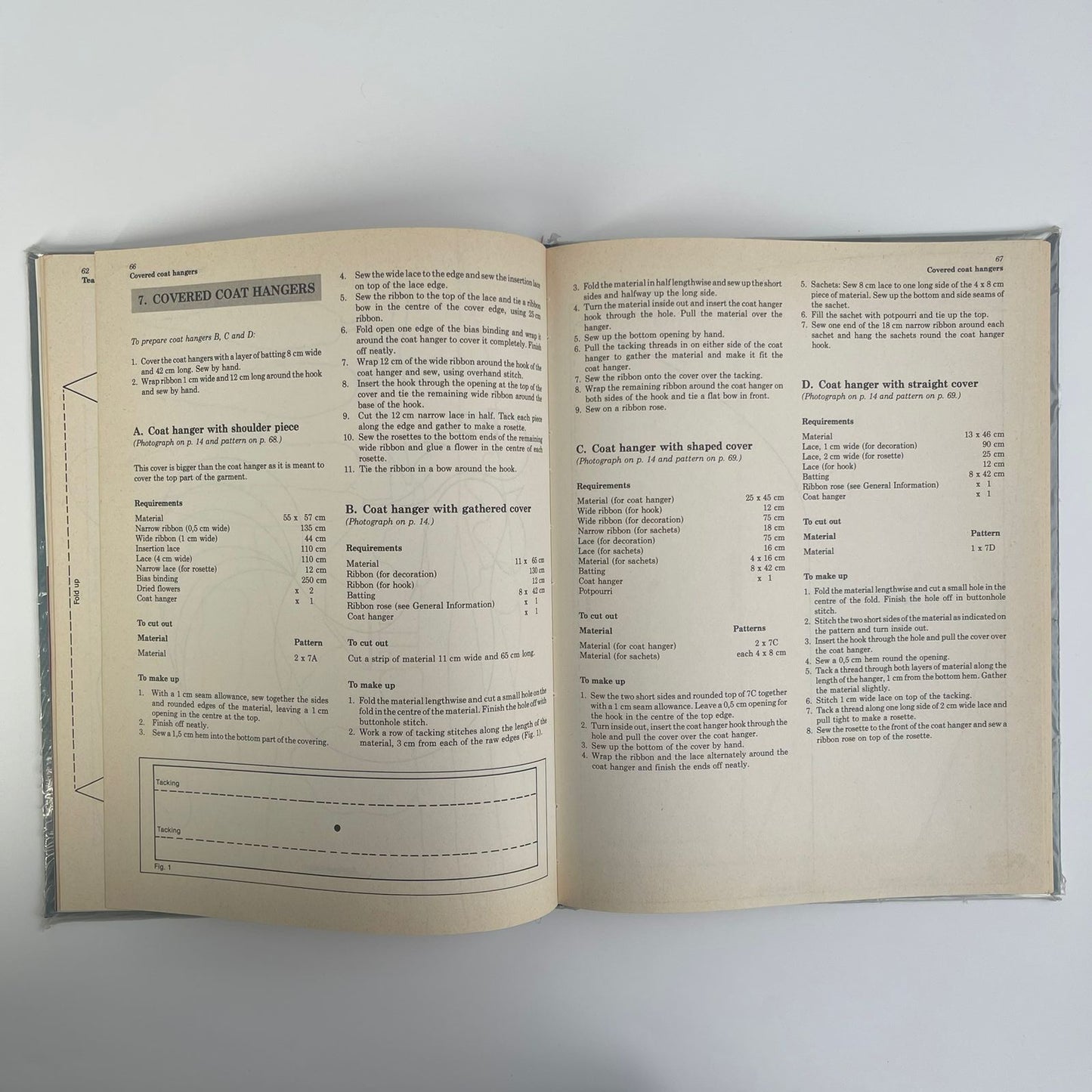 Creative Gifts: A Manual of Patterns - Cecilia van Zyl