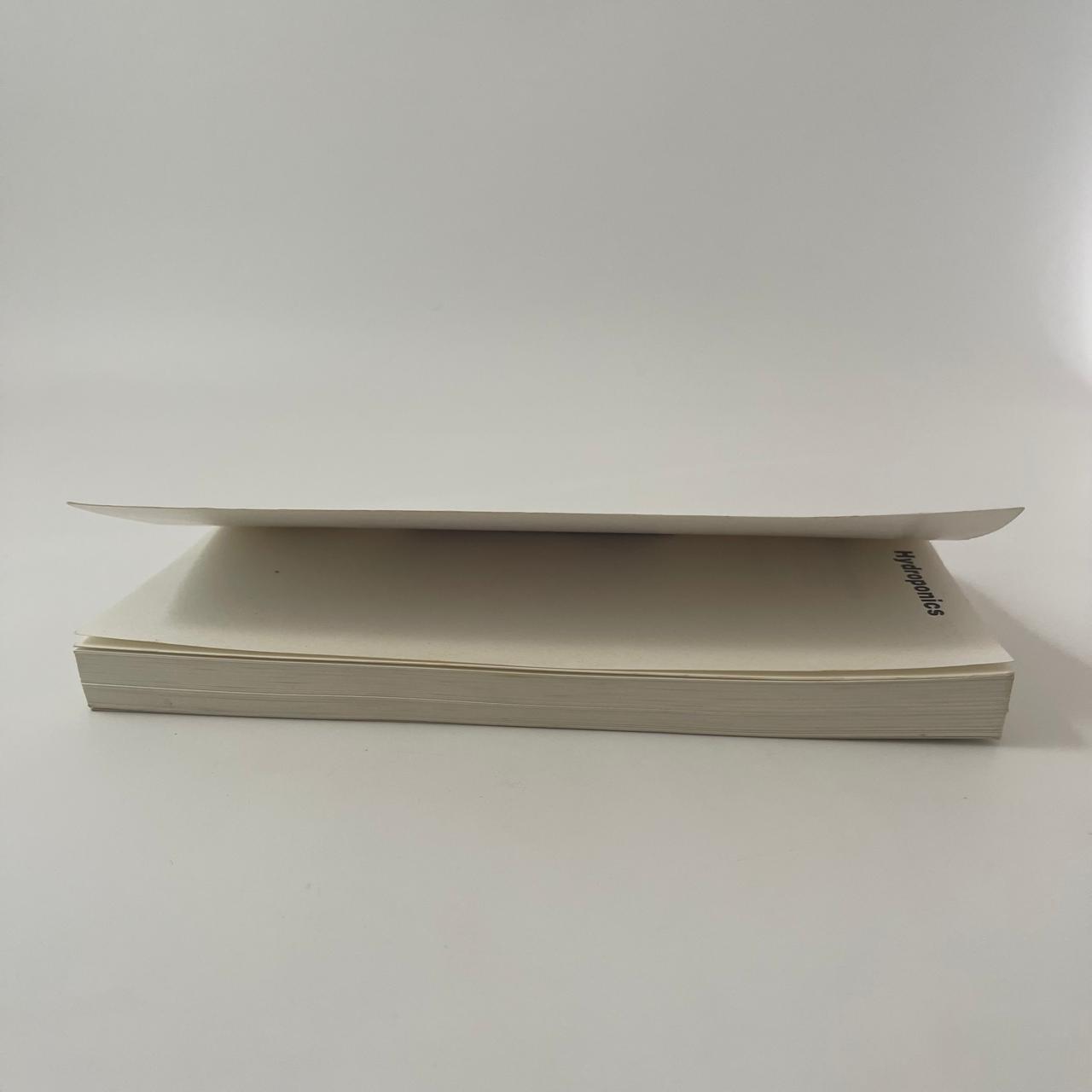 Hydroponics The Complete Guide to Gardening Without Soil - Dudley Harris - Fore Edge