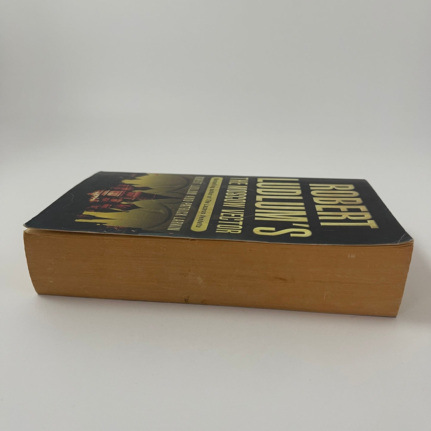 Robert Ludlum's The Moscow Vector - Robert Ludlum - Fore Edge