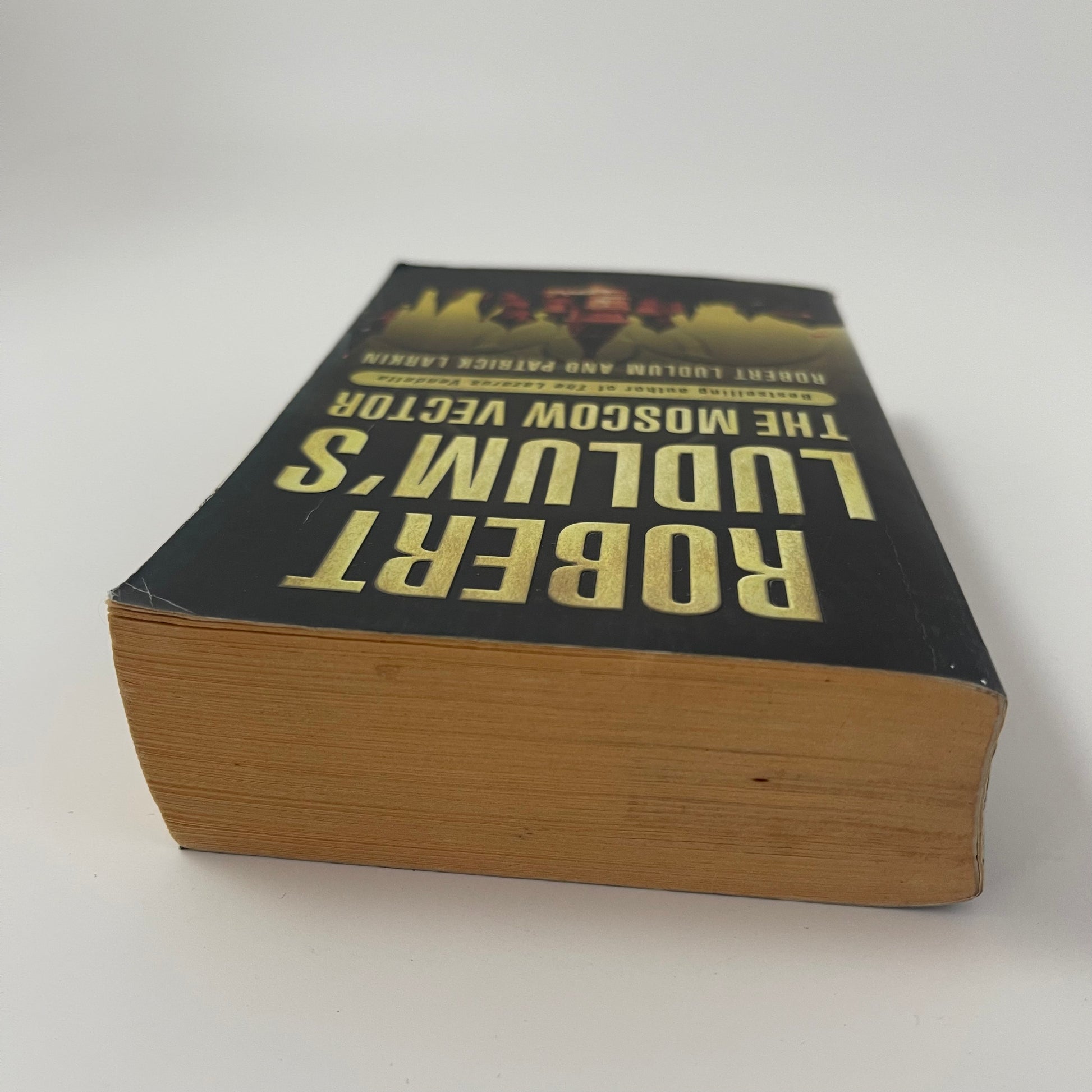 Robert Ludlum's The Moscow Vector - Robert Ludlum - Top Edge