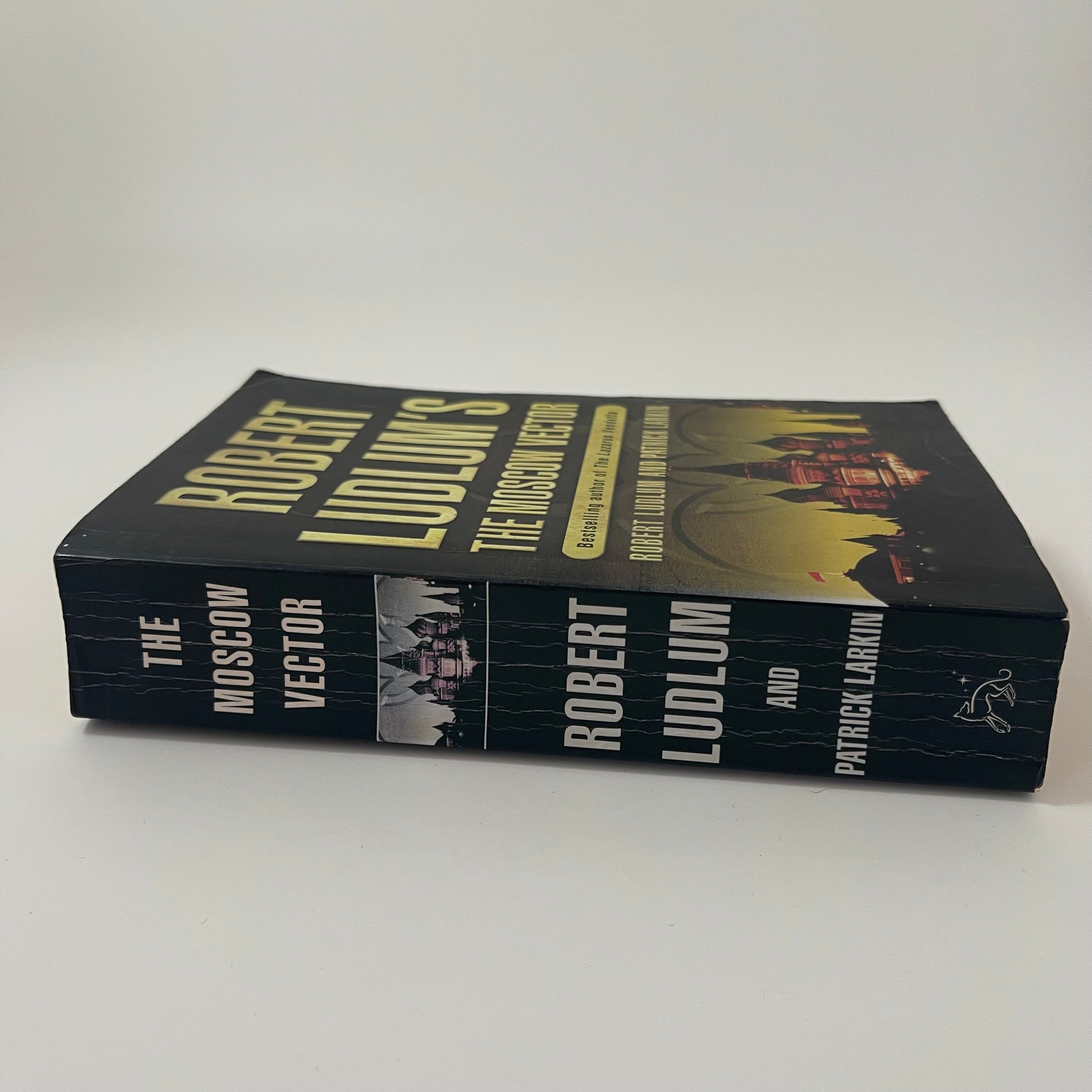 Robert Ludlum's The Moscow Vector - Robert Ludlum - Spine