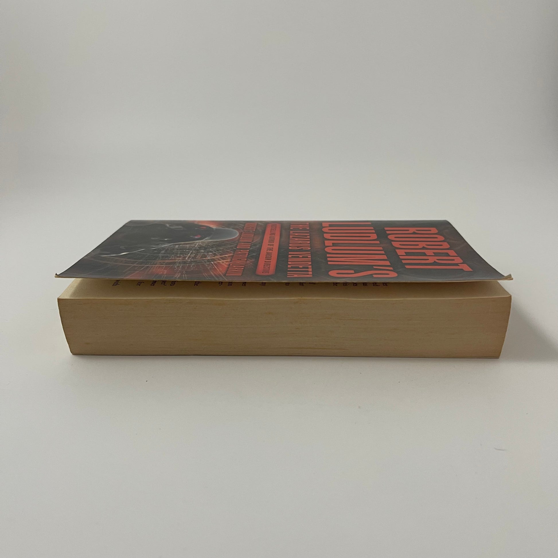 The Lazarus Vendetta - Robert Ludlum - Fore Edge