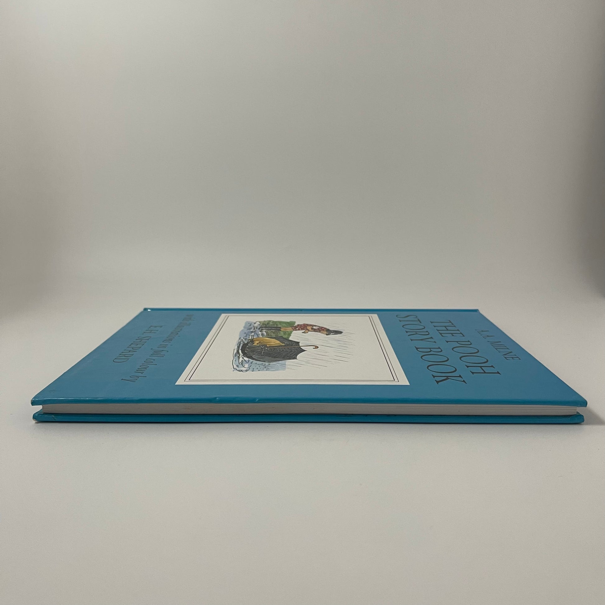 The Pooh Story Book - Alan Alexander Milne - Fore Edge