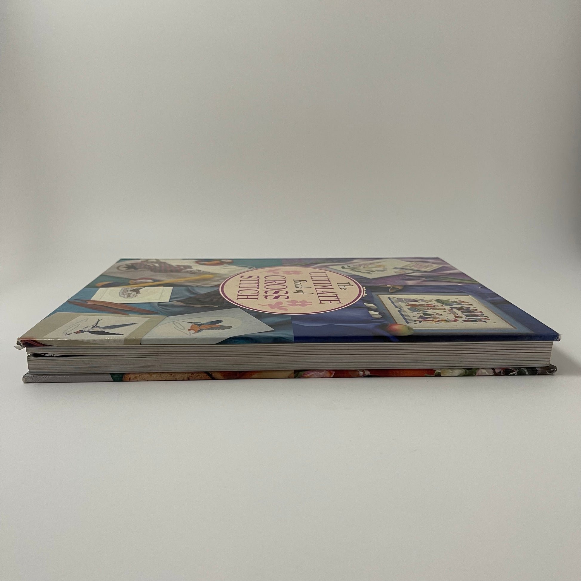The Ultimate Book of Cross Stitch - Jane Alford - Fore Edge