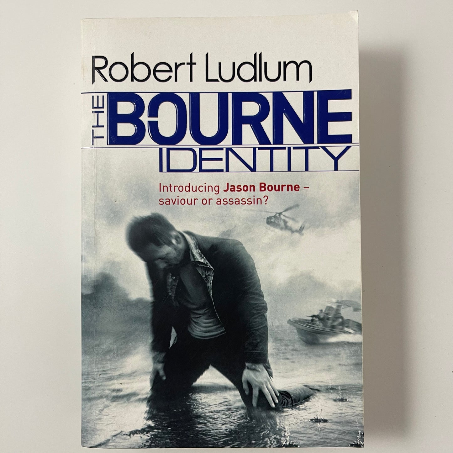 The Bourne Identity - Robert Ludlum - Front Cover