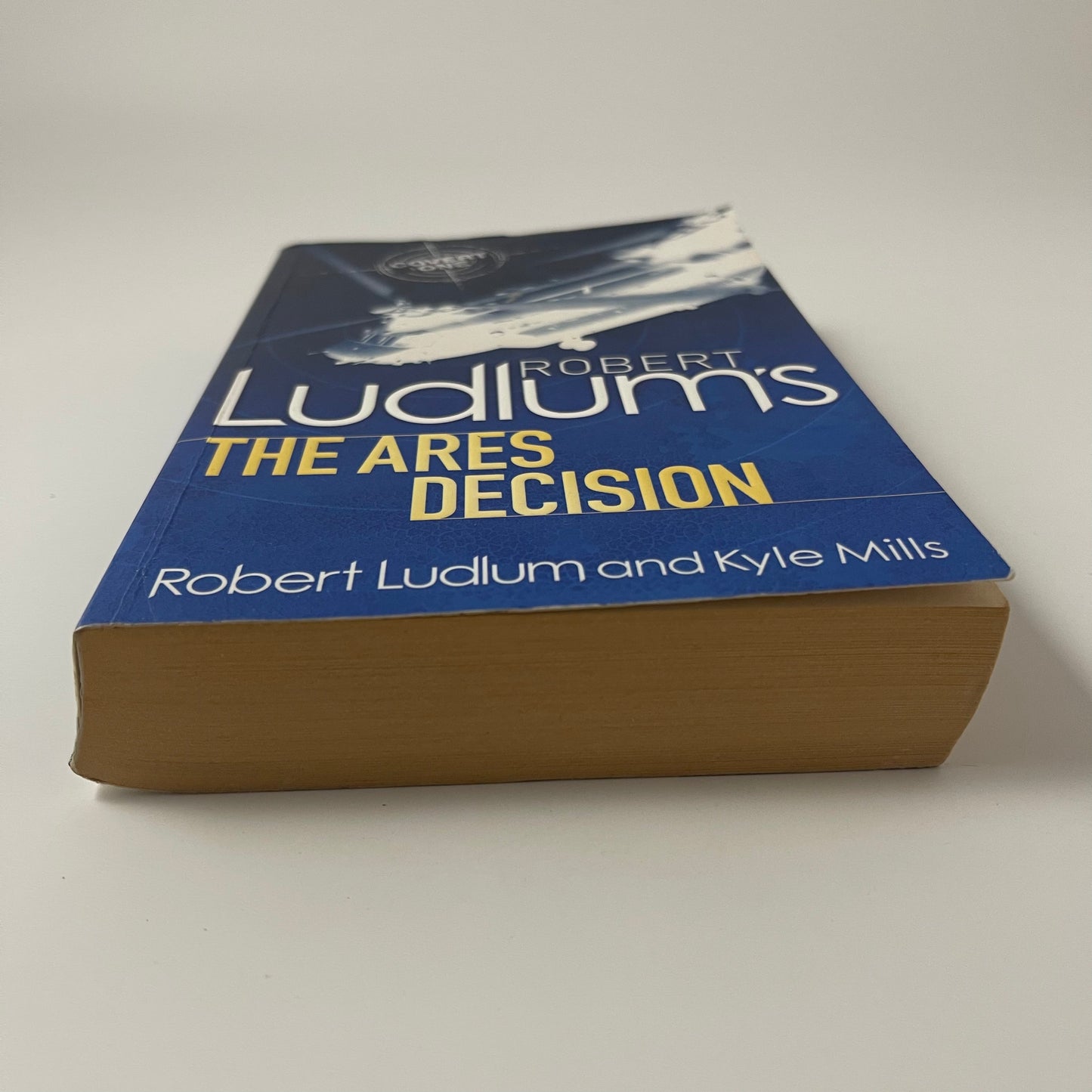 Robert Ludlum's The Ares Decision - Kyle Mills - Bottom Edge