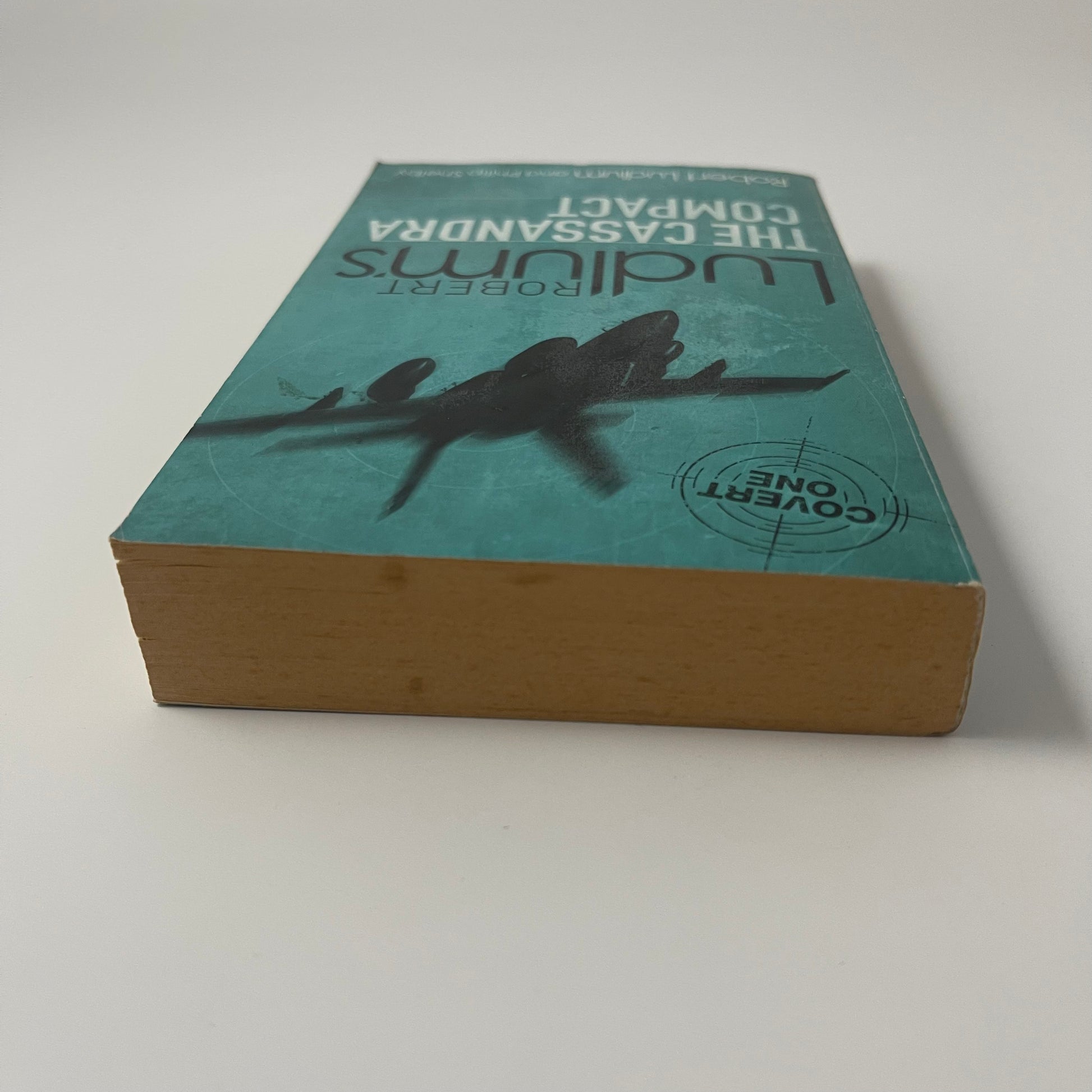 Robert Ludlum's The Cassandra Compact - Robert Ludlum - Top Edge