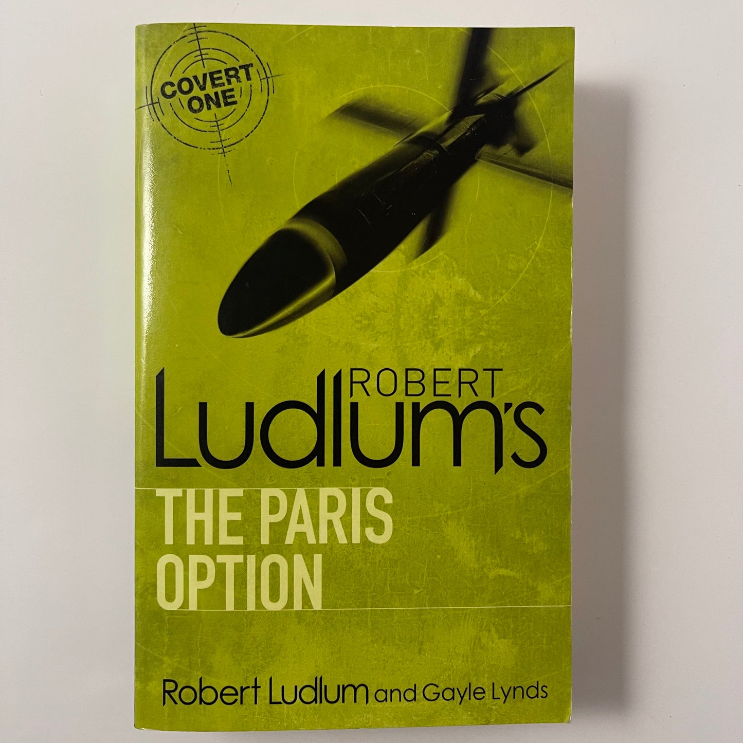Robert Ludlum's The Paris Option A Covert-One Novel - Gayle Lynds - Front Cover