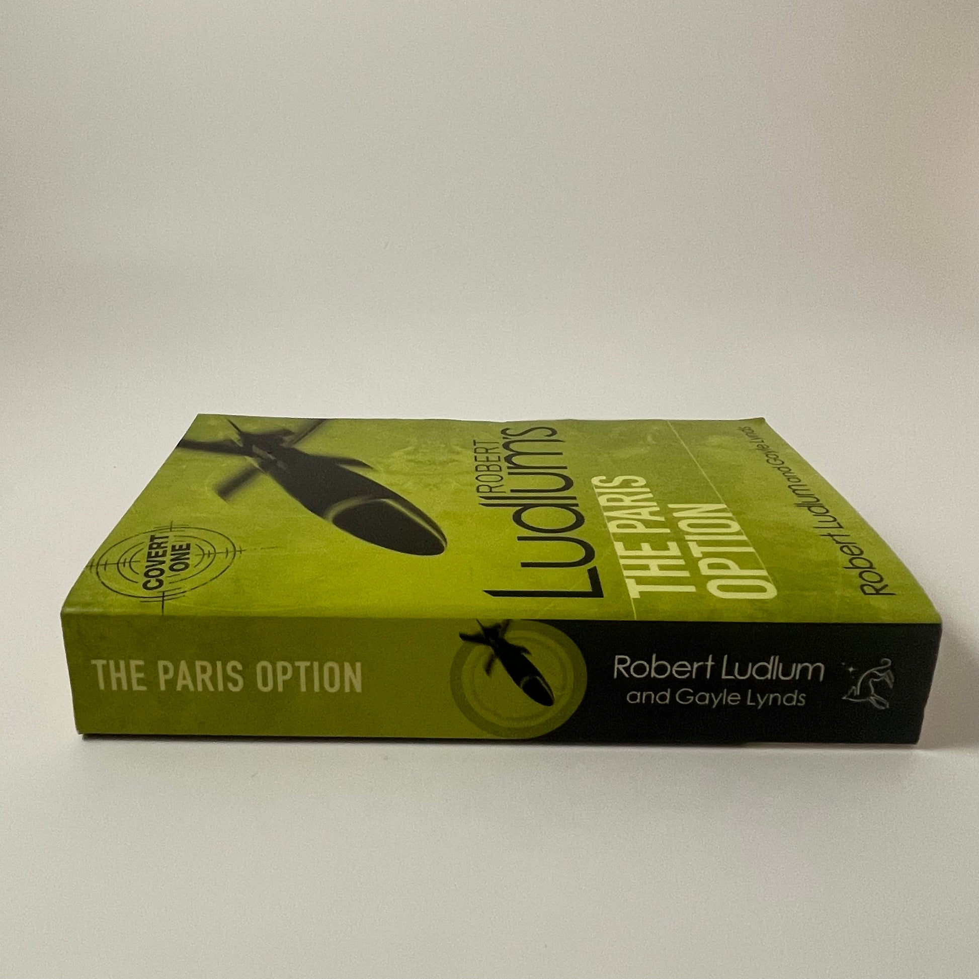 Robert Ludlum's The Paris Option A Covert-One Novel - Gayle Lynds - Spine