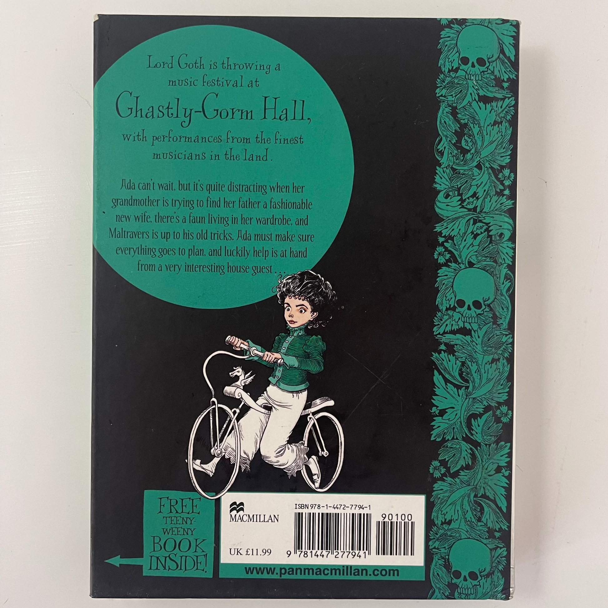 Goth Girl and the Sinister Symphony - Chris Riddell - Back Cover