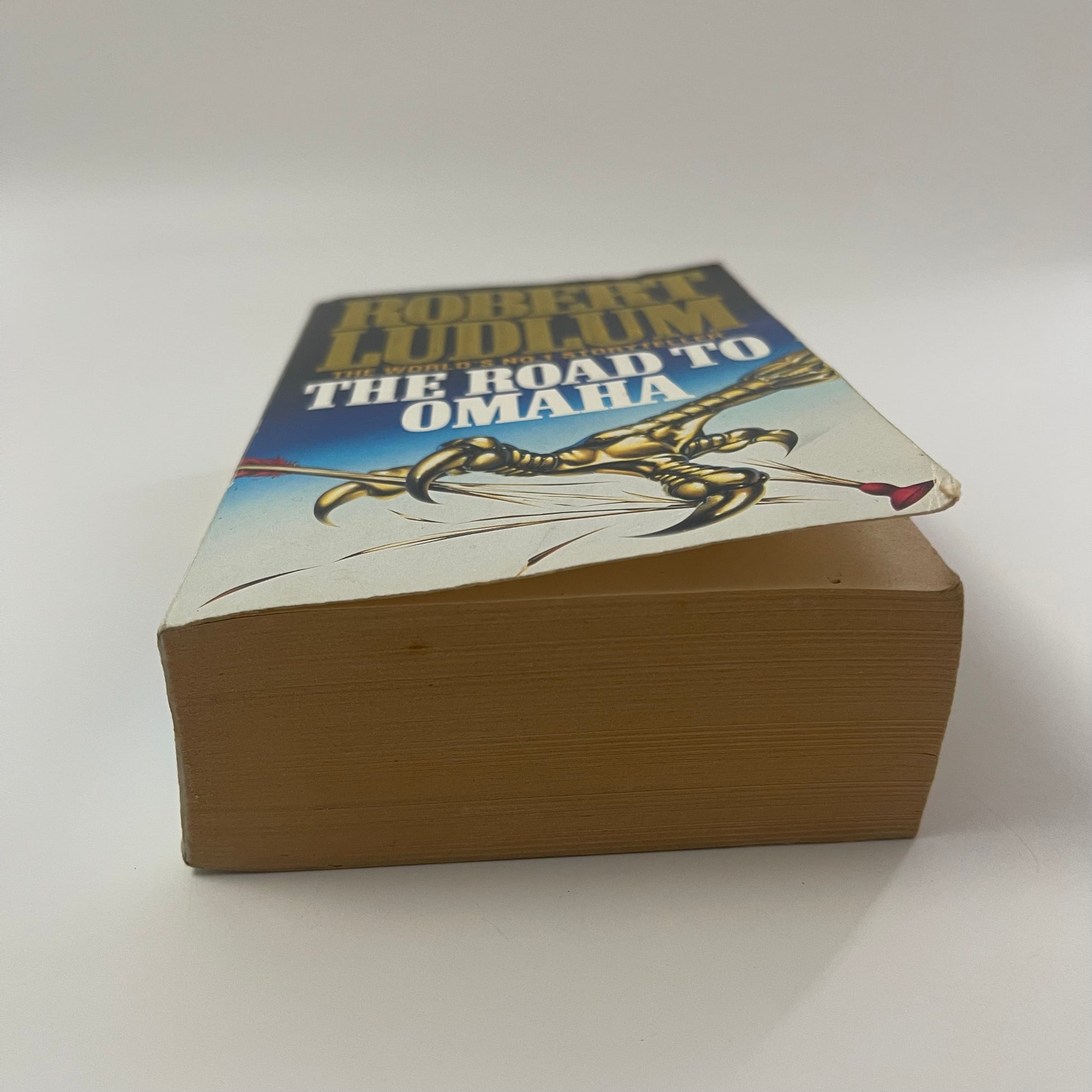 The Road to Omaha - Robert Ludlum - Bottom Edge