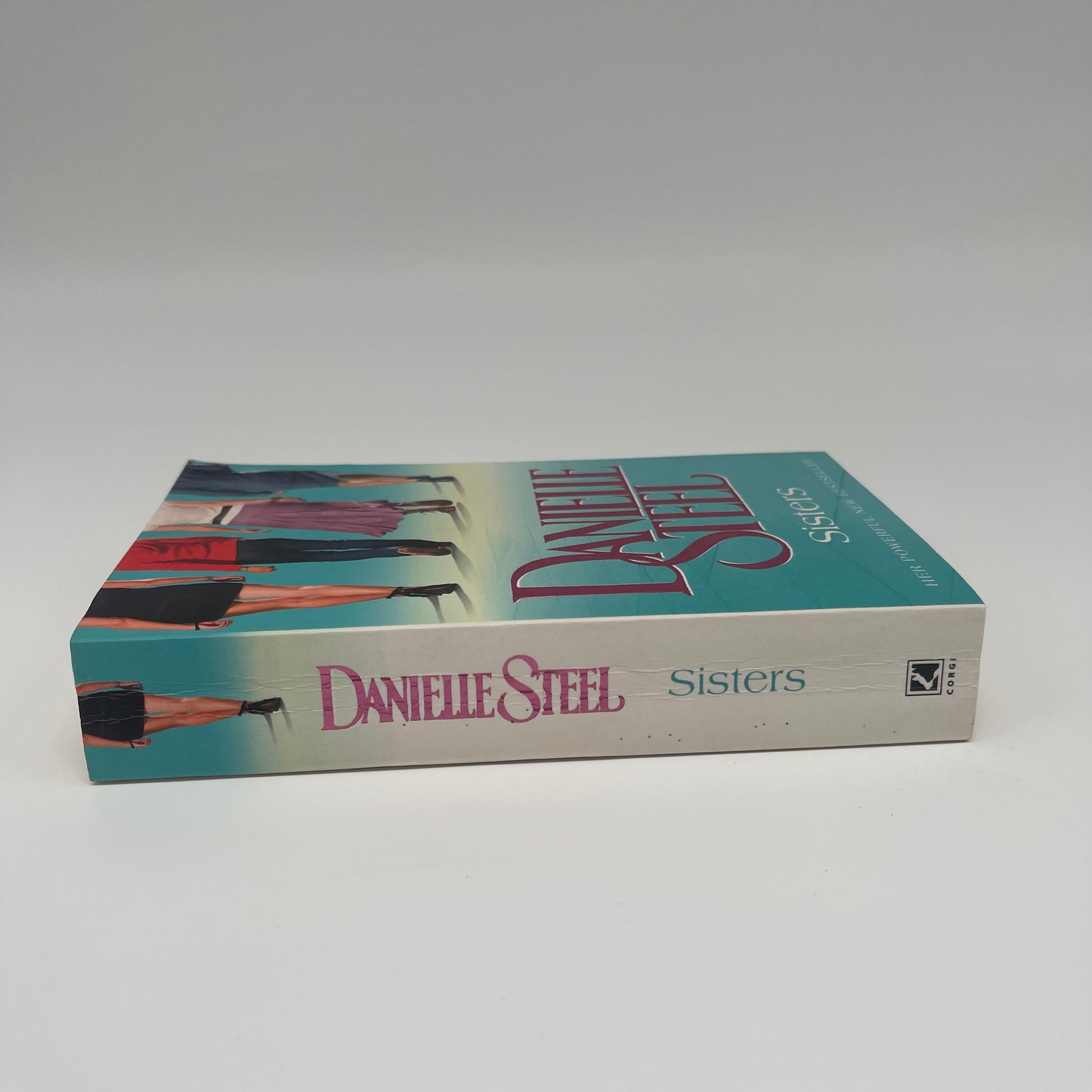 Sisters - Danielle Steel - Spine