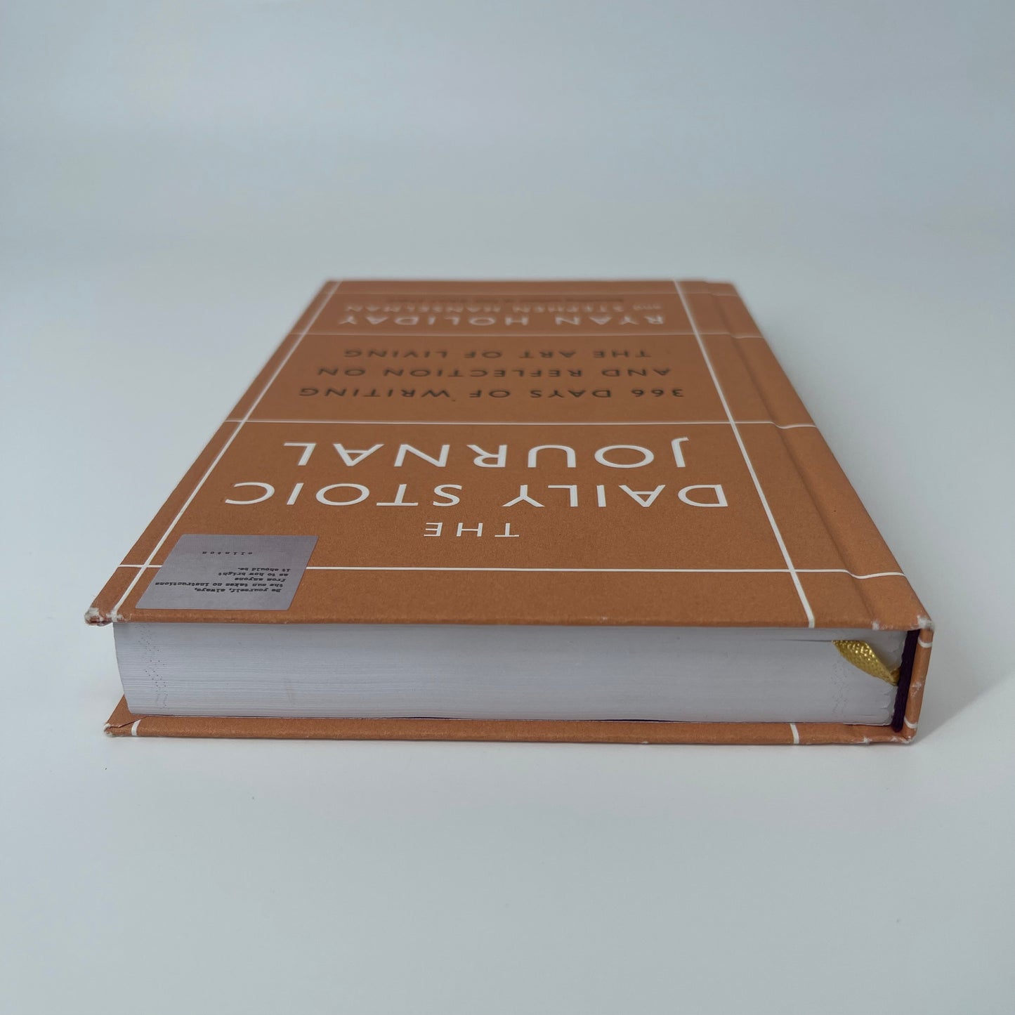 The Daily Stoic Journal 366 Days of Writing and Reflecting on the Art of Living - Ryan Holiday - Spine