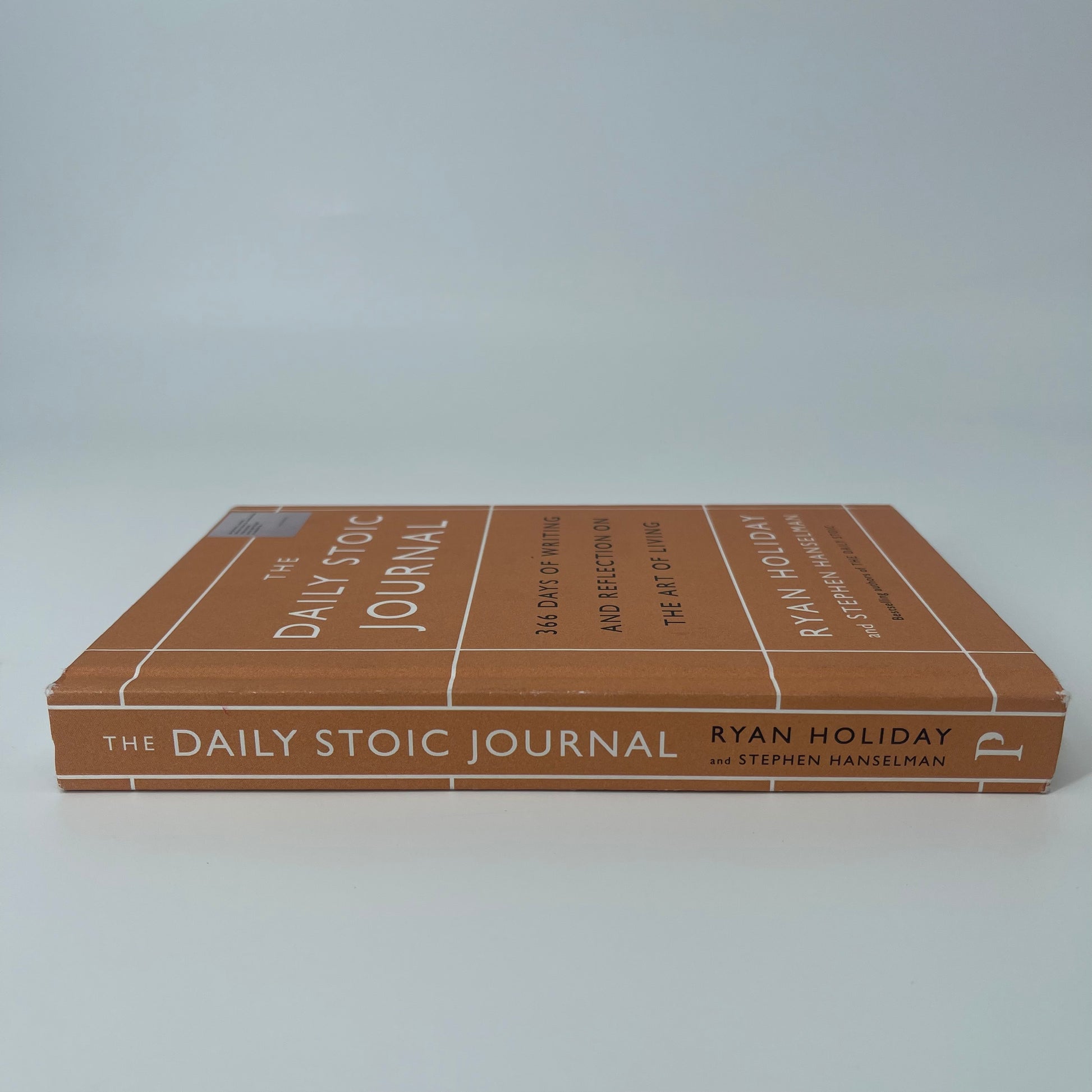 The Daily Stoic Journal 366 Days of Writing and Reflecting on the Art of Living - Ryan Holiday - Condition Detail 1