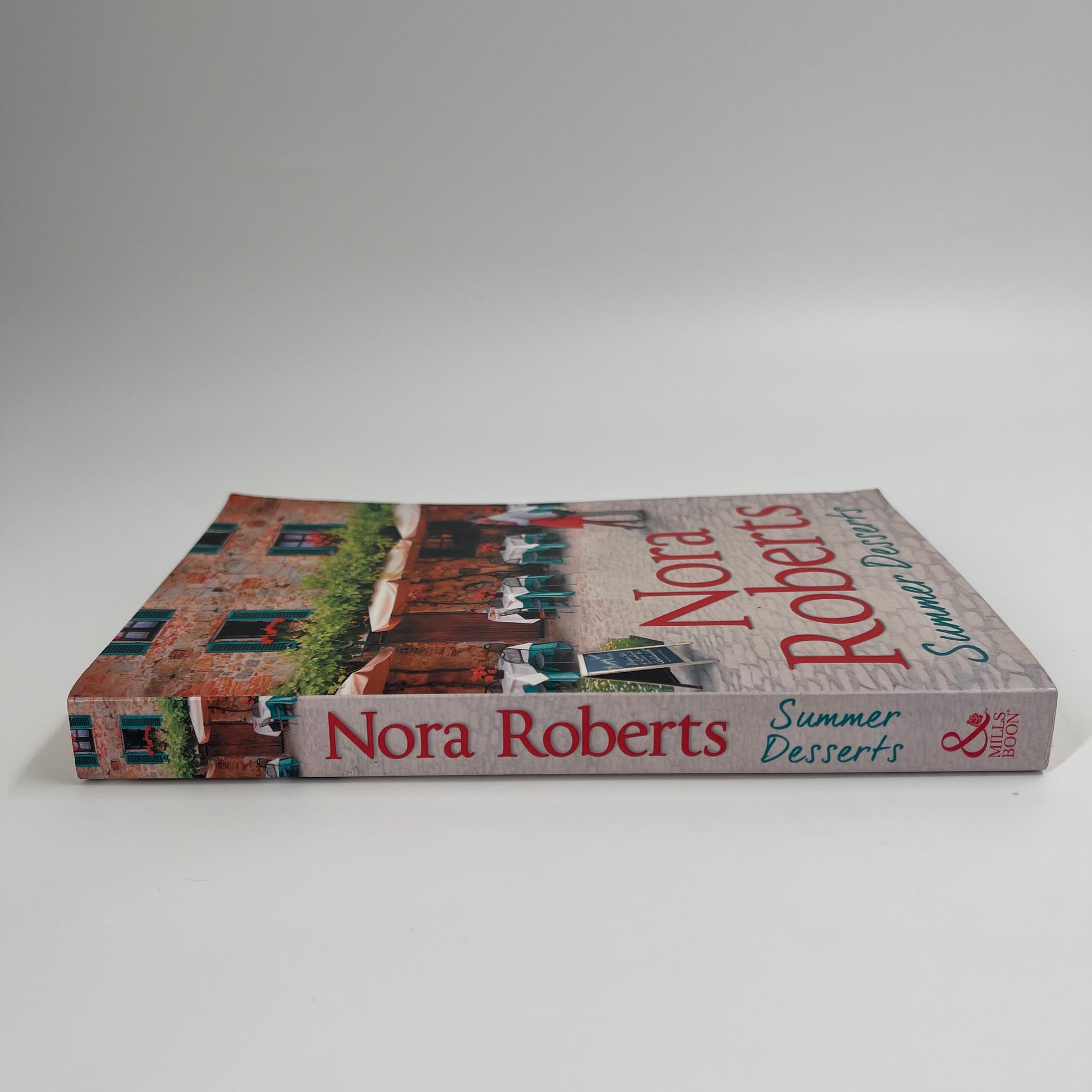 Summer Desserts - Nora Roberts - Spine