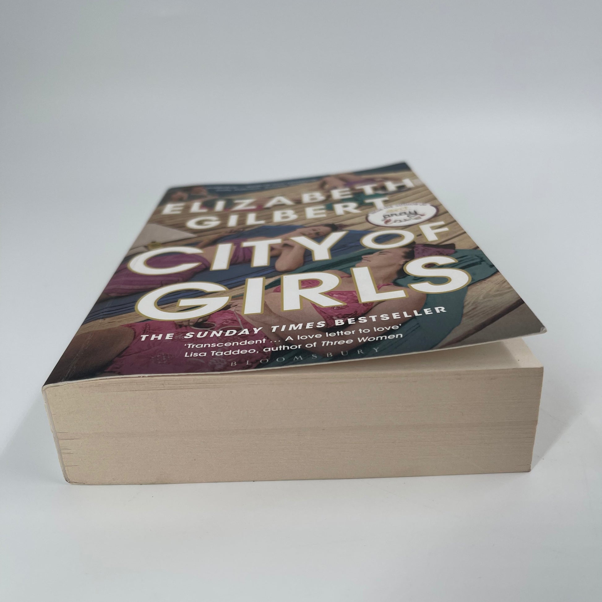 City of Girls - Elizabeth Gilbert - Bottom Edge