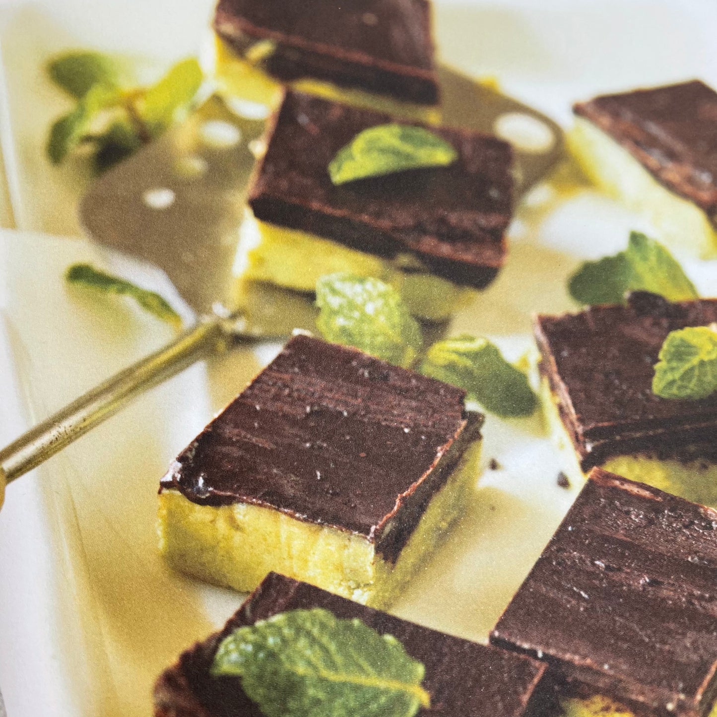 The Low Carb Solution for Diabetics - Vicki De Beer - Top Edge