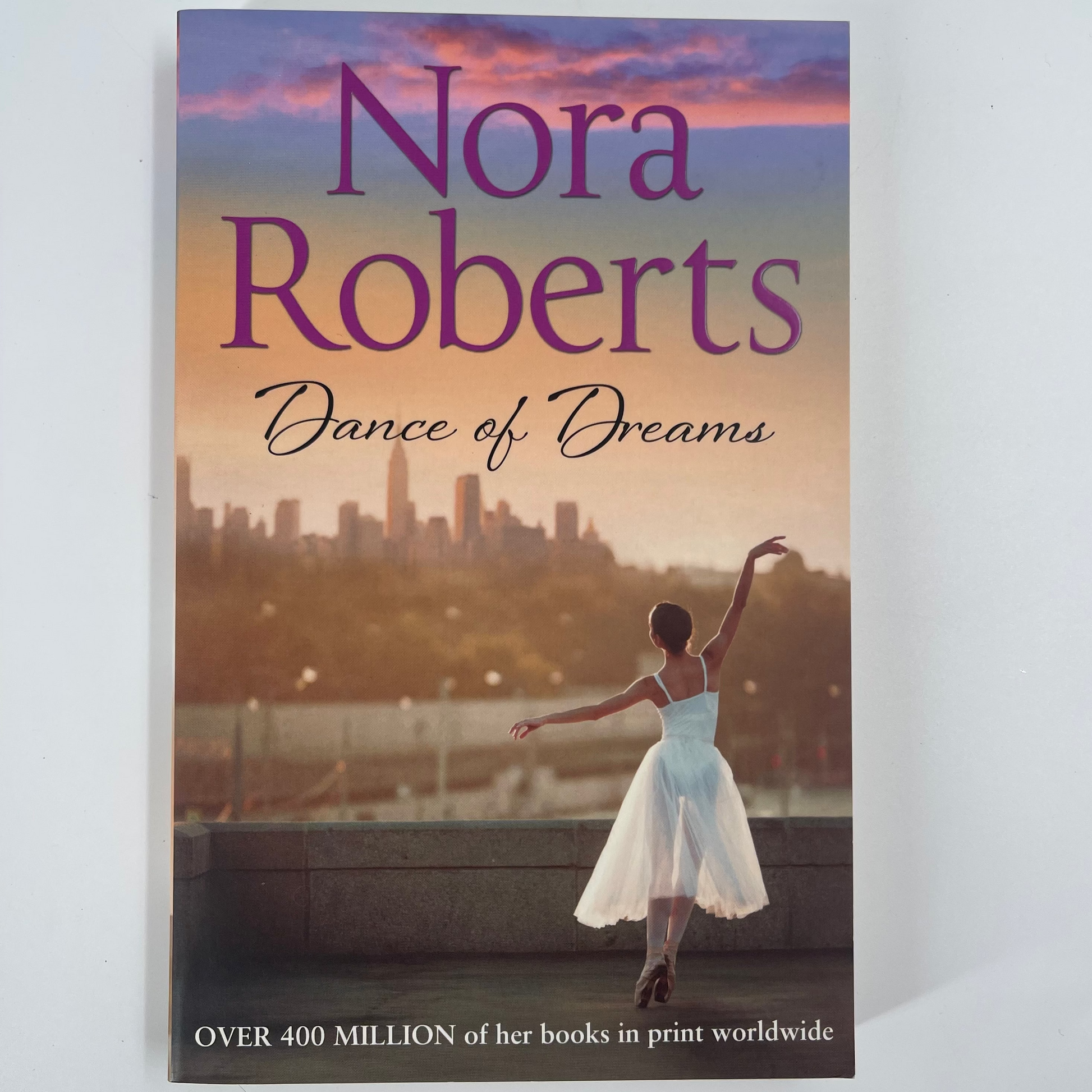 Dance of Dreams - Nora Roberts - Front Cover