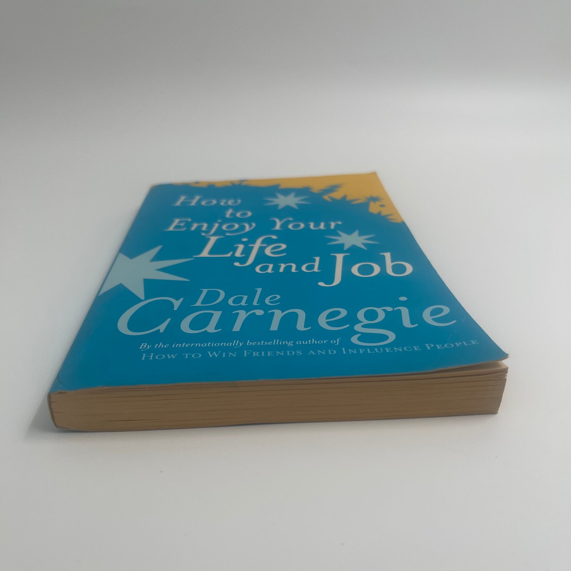 How to Enjoy Your Life and Your Job Selections from How to Win Friends and Influence People, and How to Stop Worrying and Start Living - Dale Carnegie - Condition Detail 2