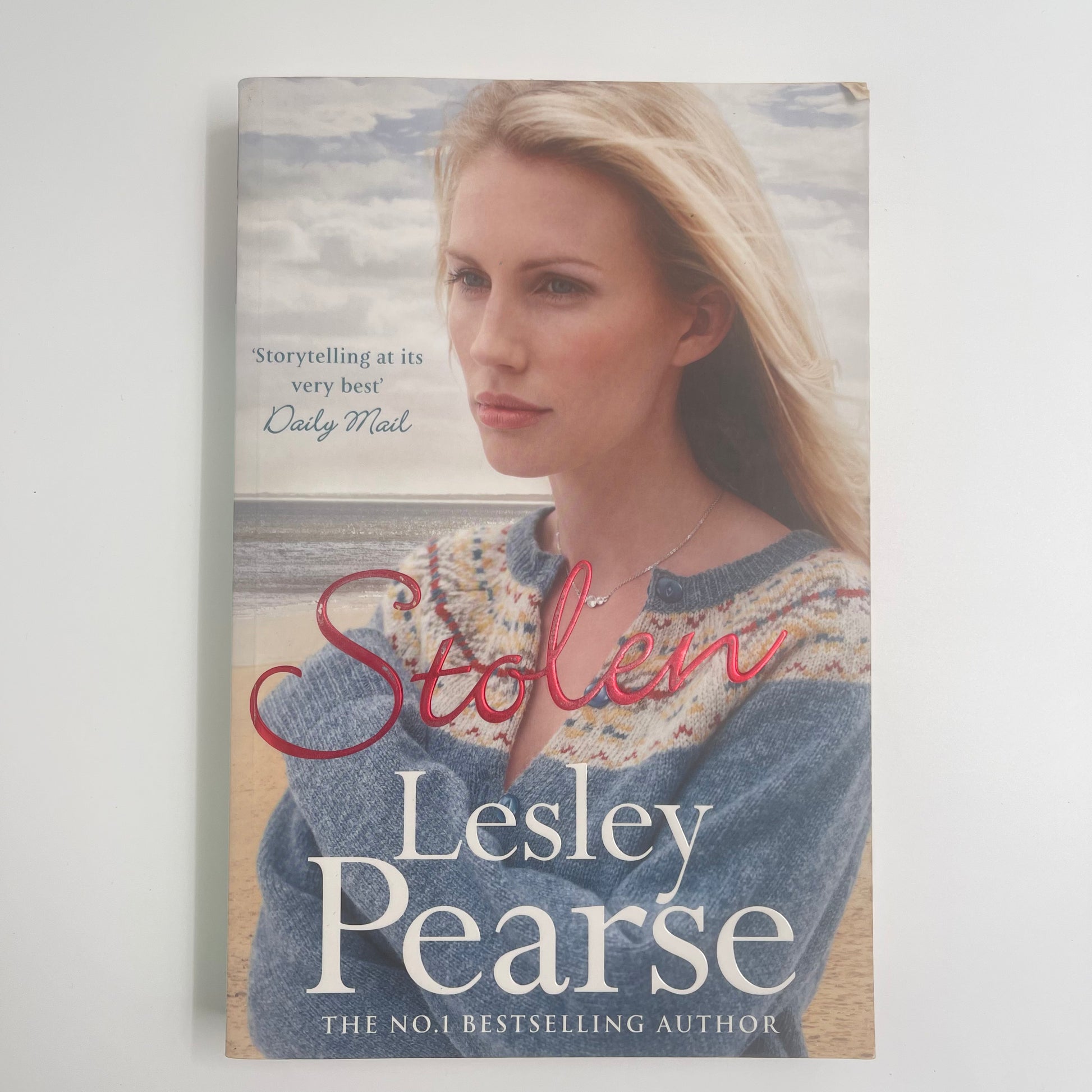 Stolen - Lesley Pearse - Front Cover