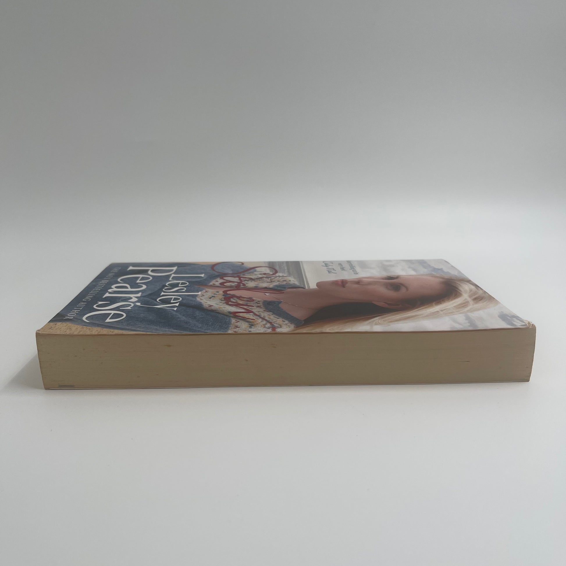 Stolen - Lesley Pearse - Fore Edge