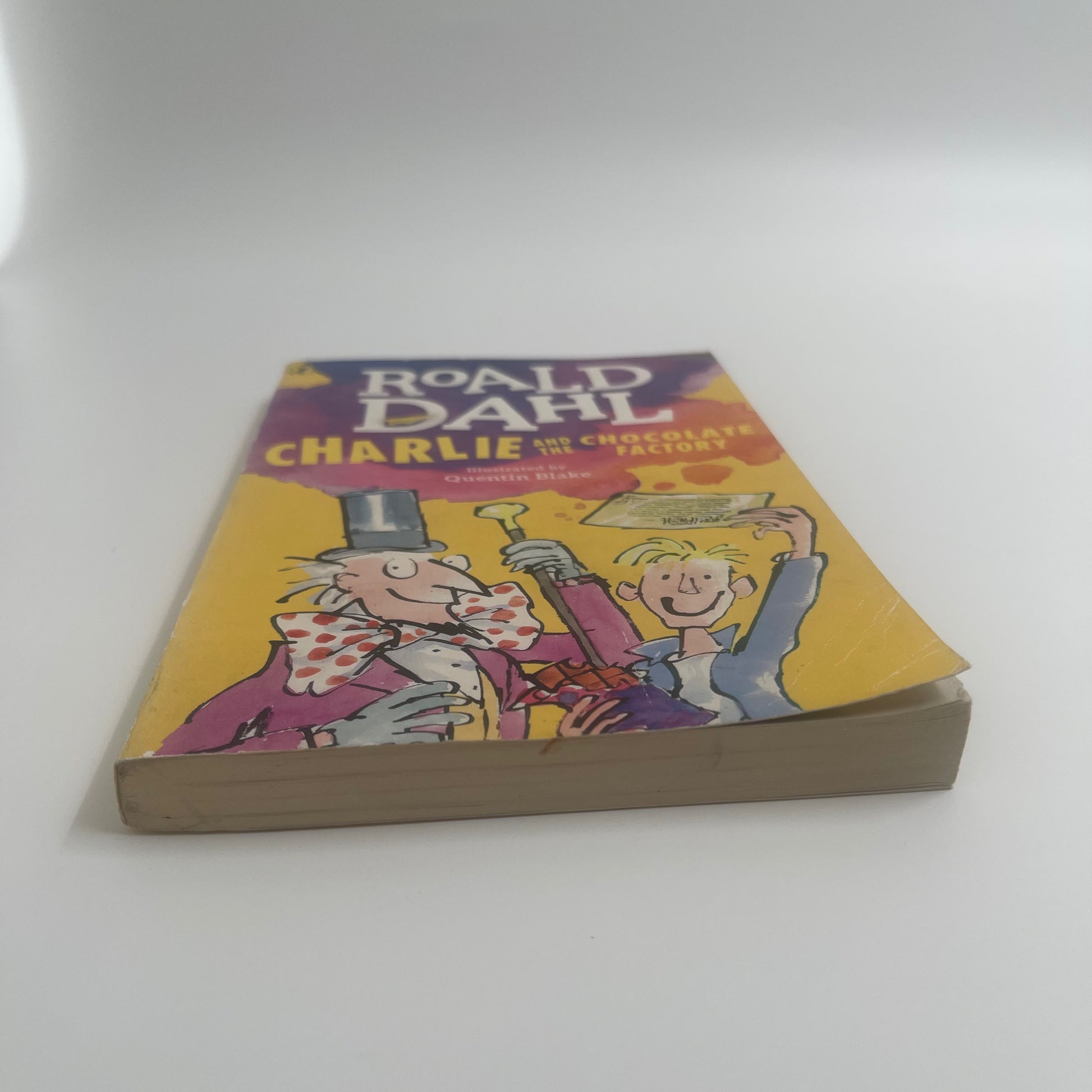 Charlie and the Chocolate Factory - Roald Dahl - Bottom Edge