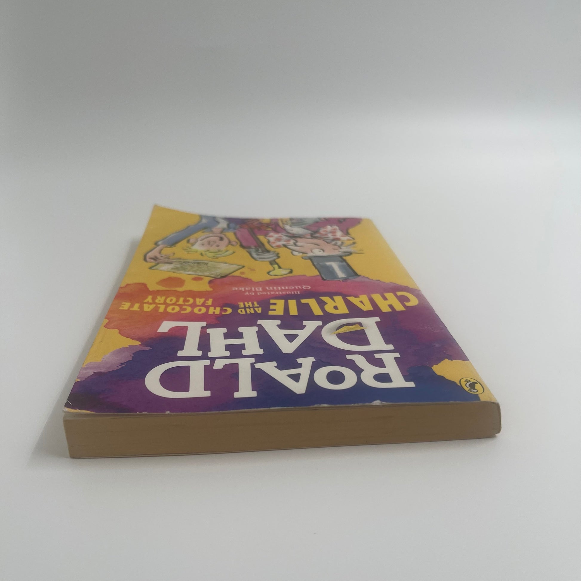 Charlie and the Chocolate Factory - Roald Dahl - Top Edge