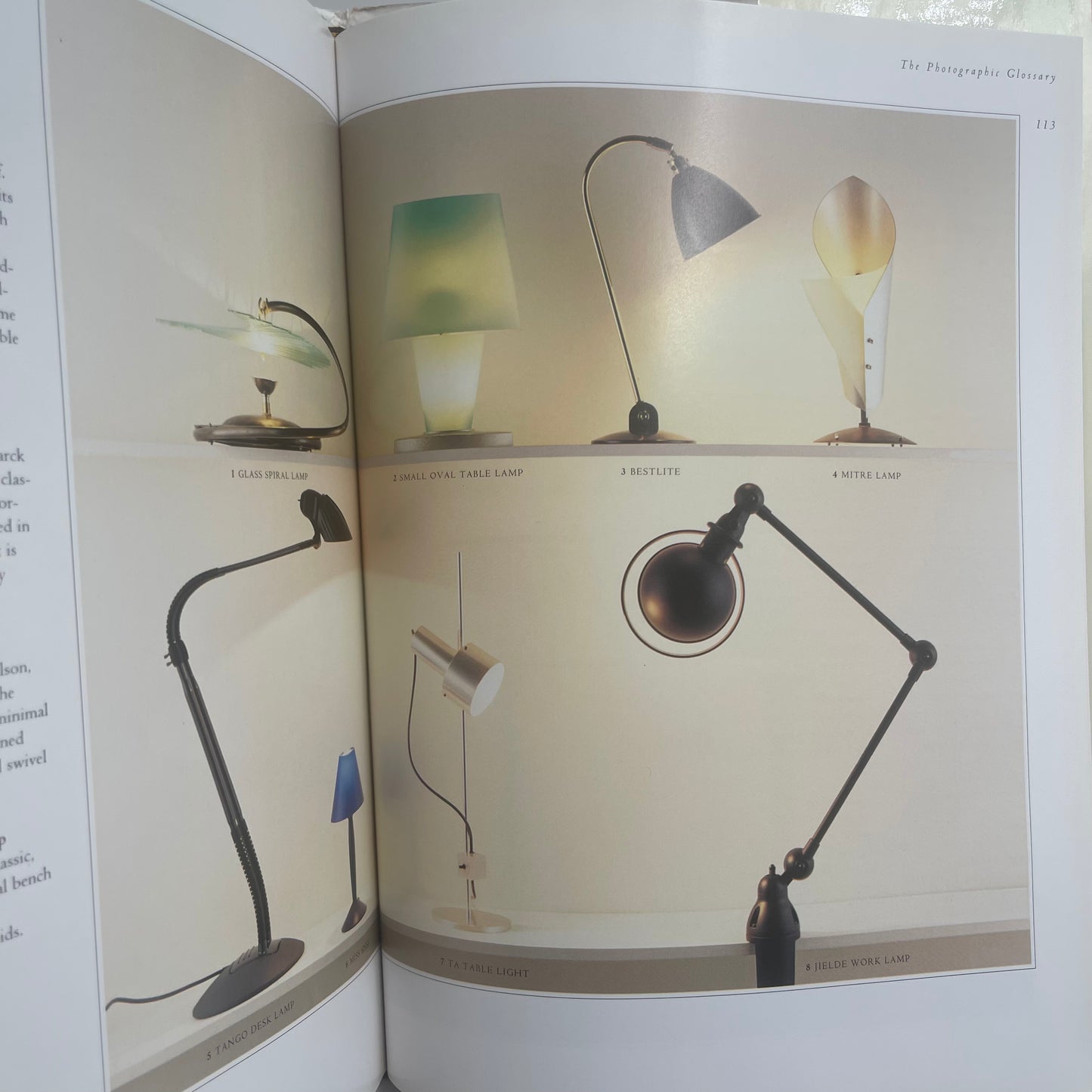 Kevin McCloud's Lighting Book The Ultimate Guide to Lighting Every Room in the Home - Kevin McCloud - Fore Edge