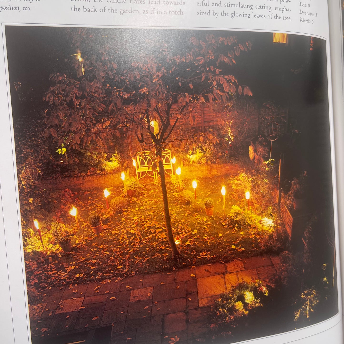 Kevin McCloud's Lighting Book The Ultimate Guide to Lighting Every Room in the Home - Kevin McCloud - Spine