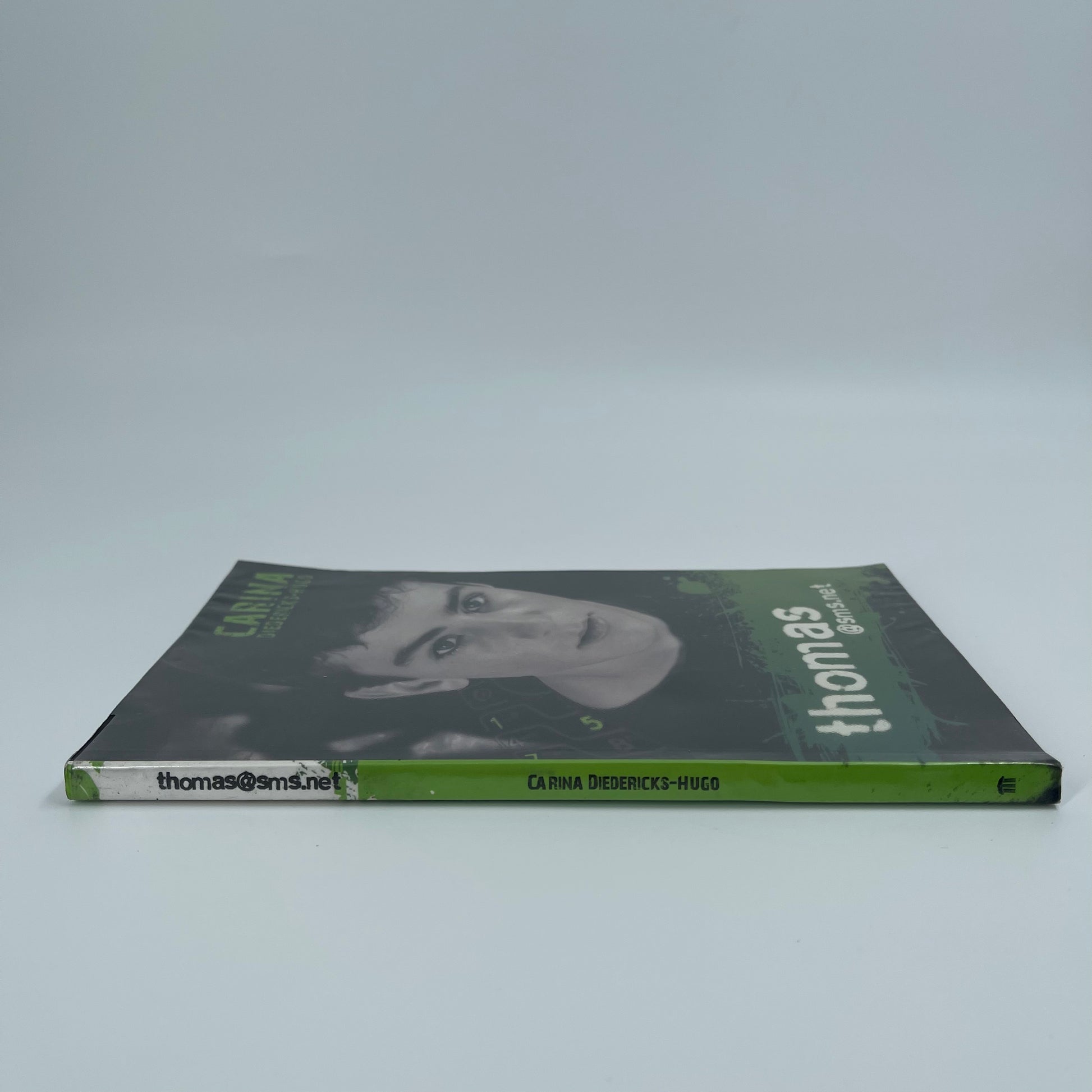 Thomas@sms.net - Carina Diedericks-Hugo - Spine
