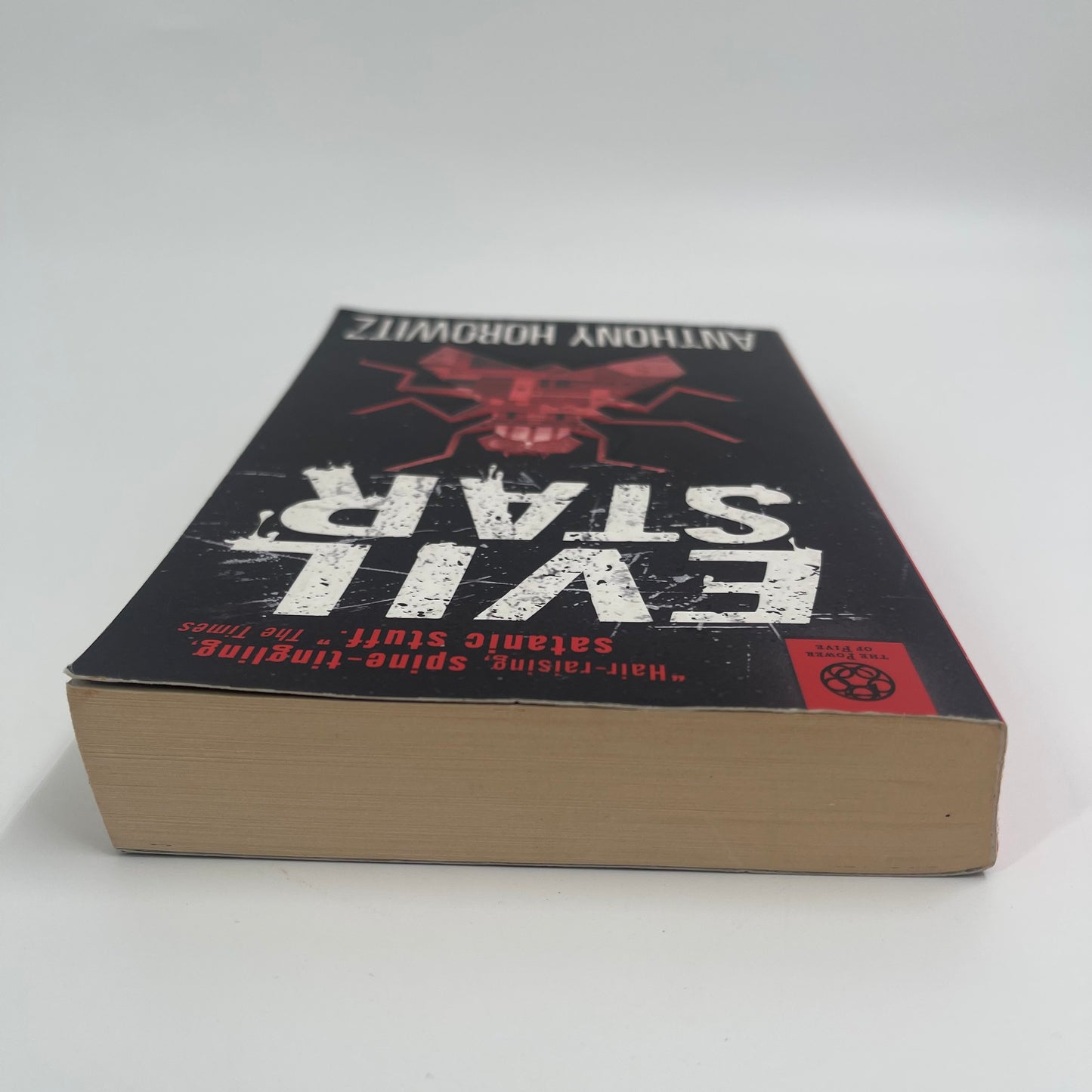 Evil Star - Anthony Horowitz - Top Edge