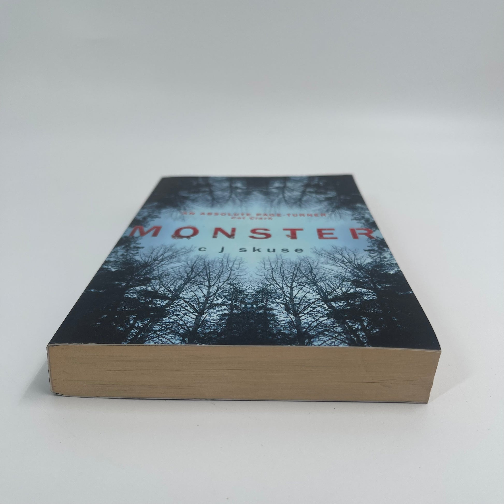 Monster - C. J. Skuse - Bottom Edge