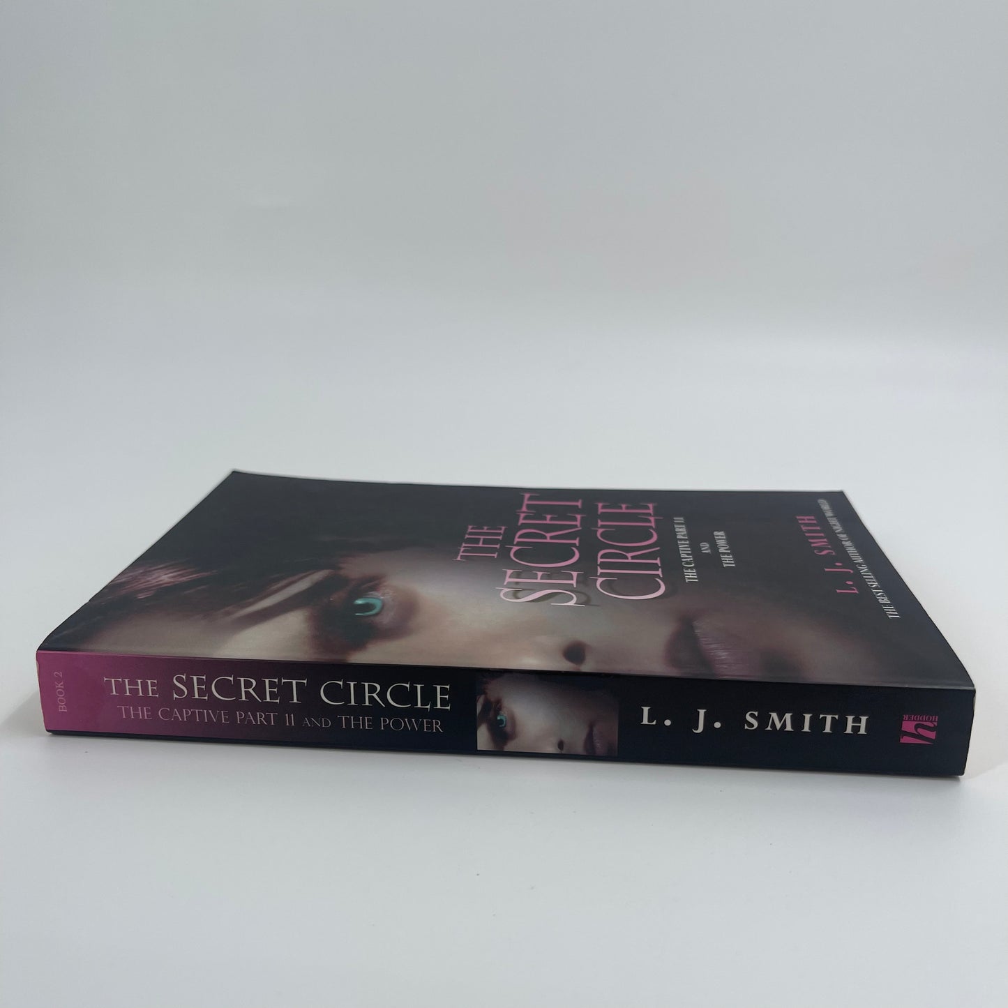 The Captive - The Power - L. J. Smith - Spine