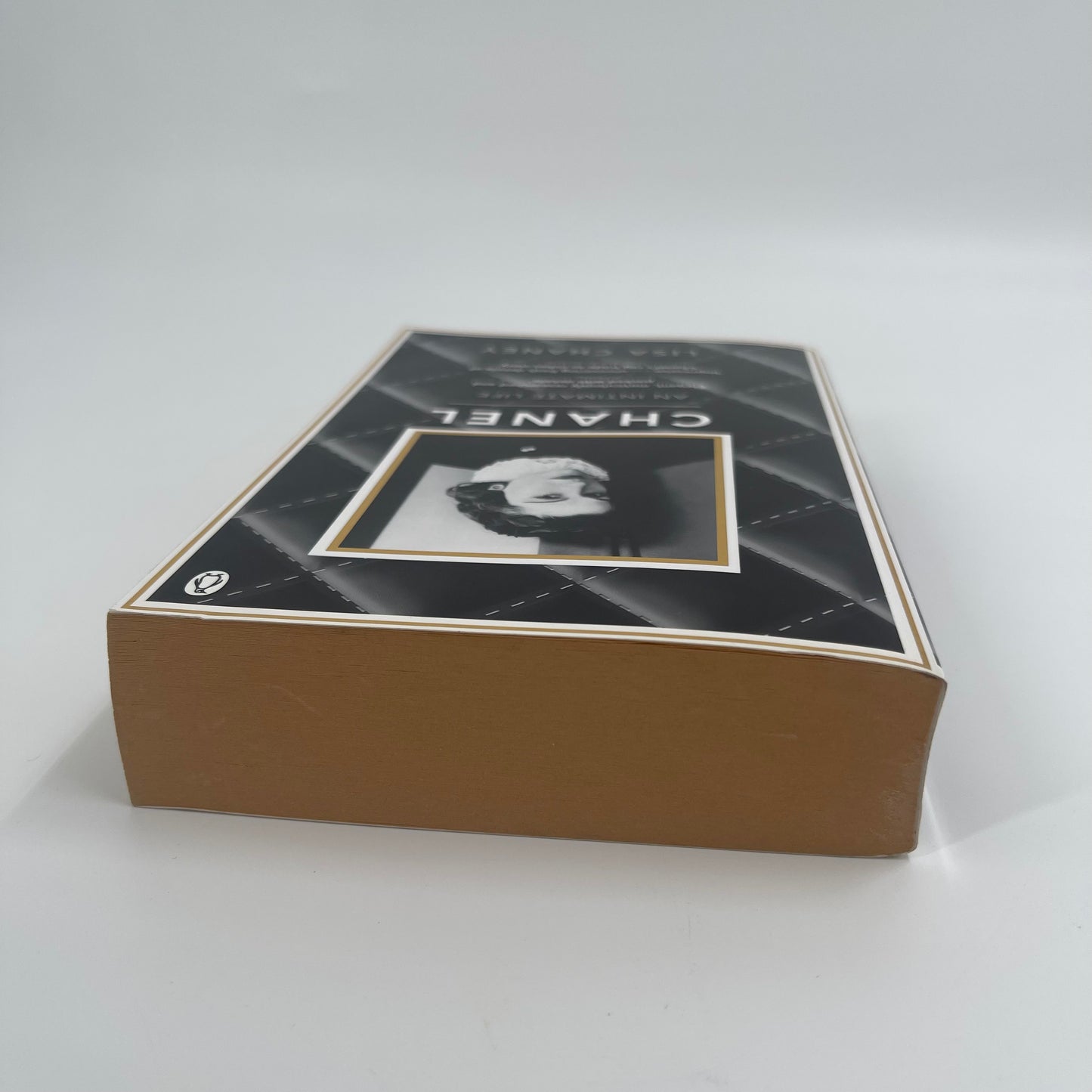 Chanel An Intimate Life - Lisa Chaney - Top Edge