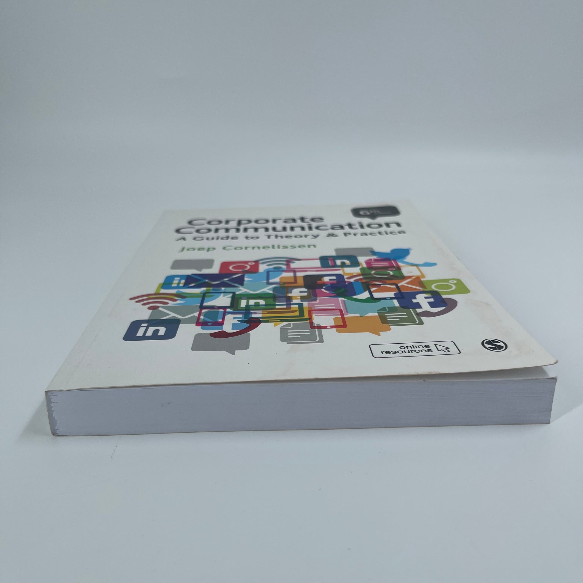 Corporate Communication A Guide to Theory and Practice - Joep Cornelissen - Bottom Edge