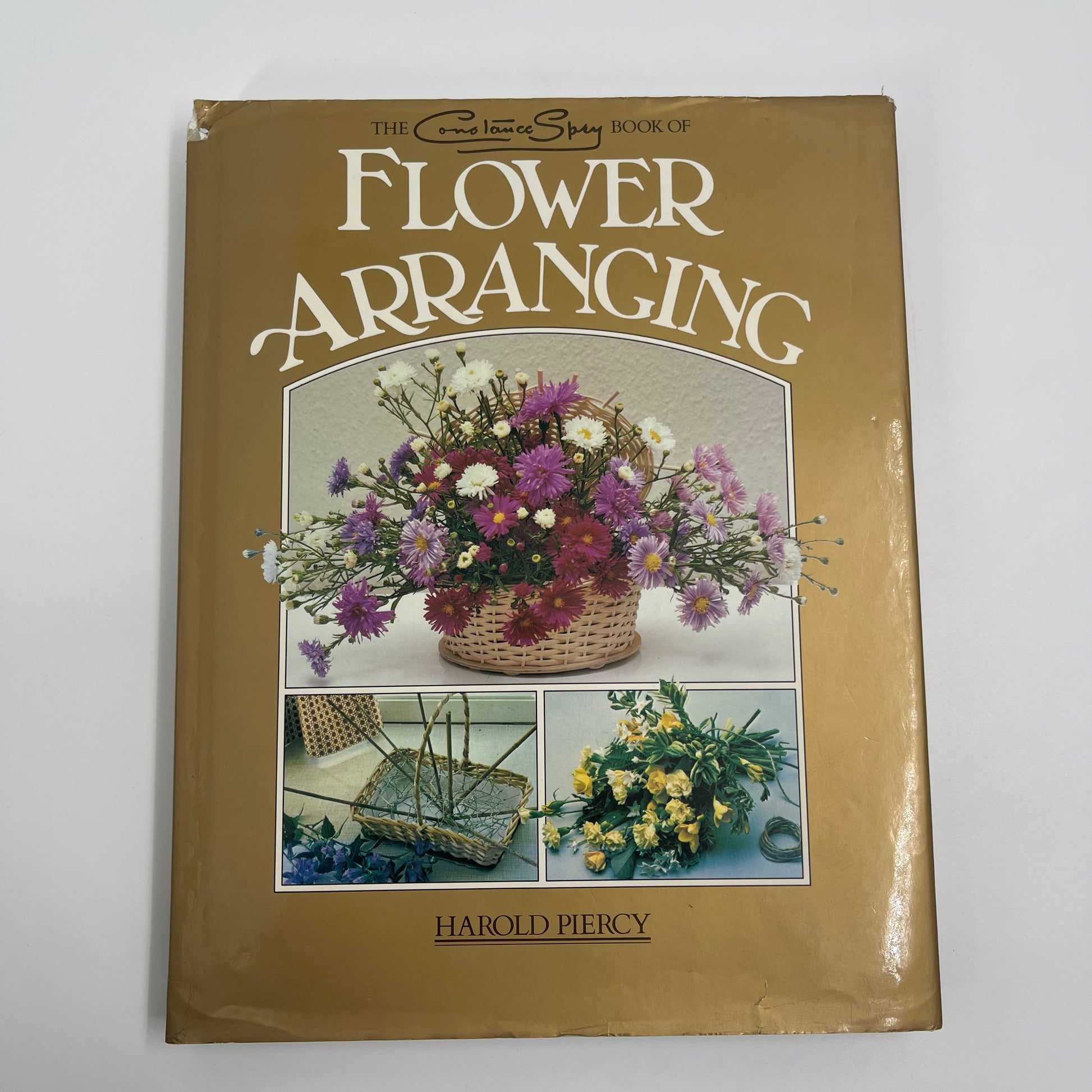 The Constance Spry book of flower arranging - Piercy - Front Cover