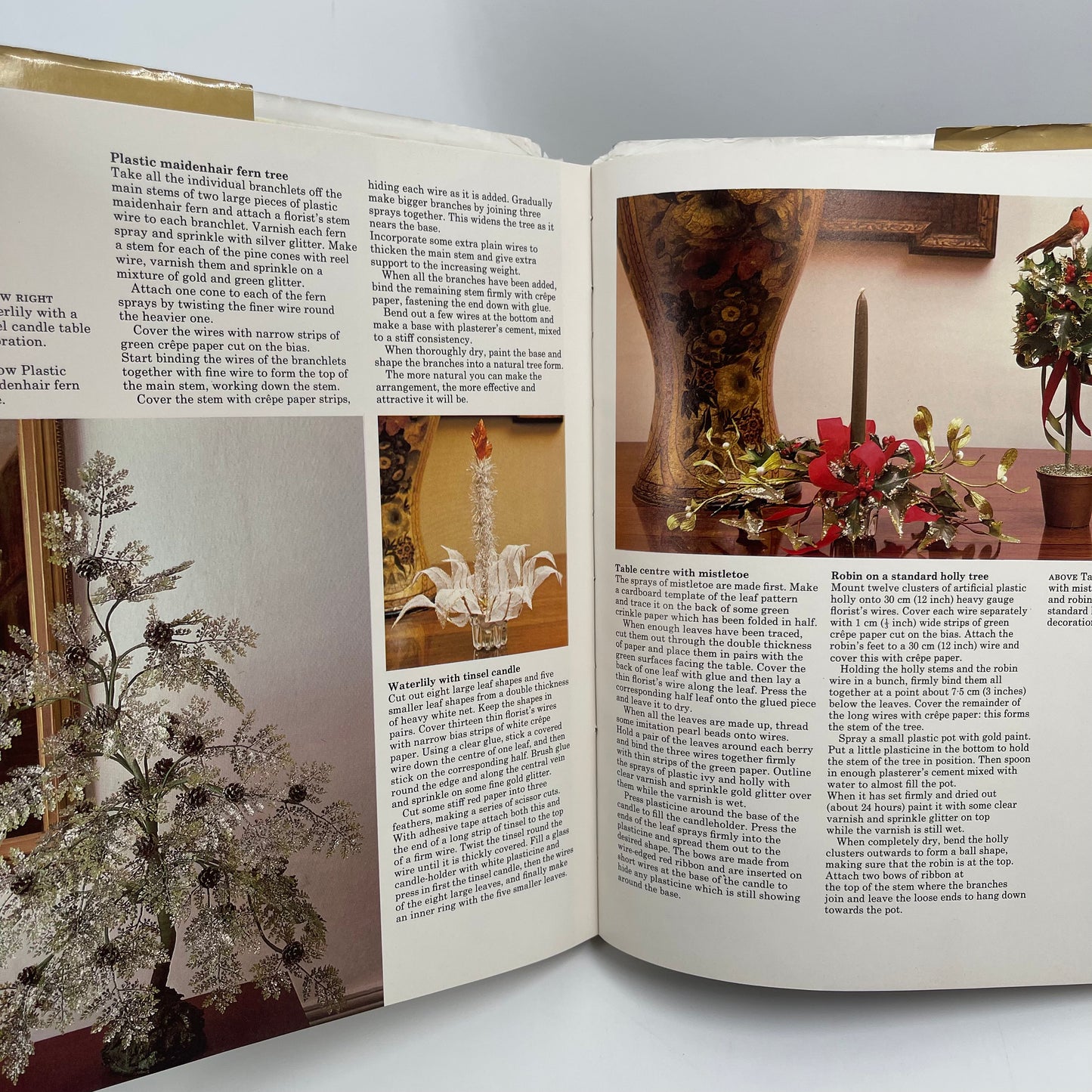 The Constance Spry book of flower arranging - Piercy - Bottom Edge