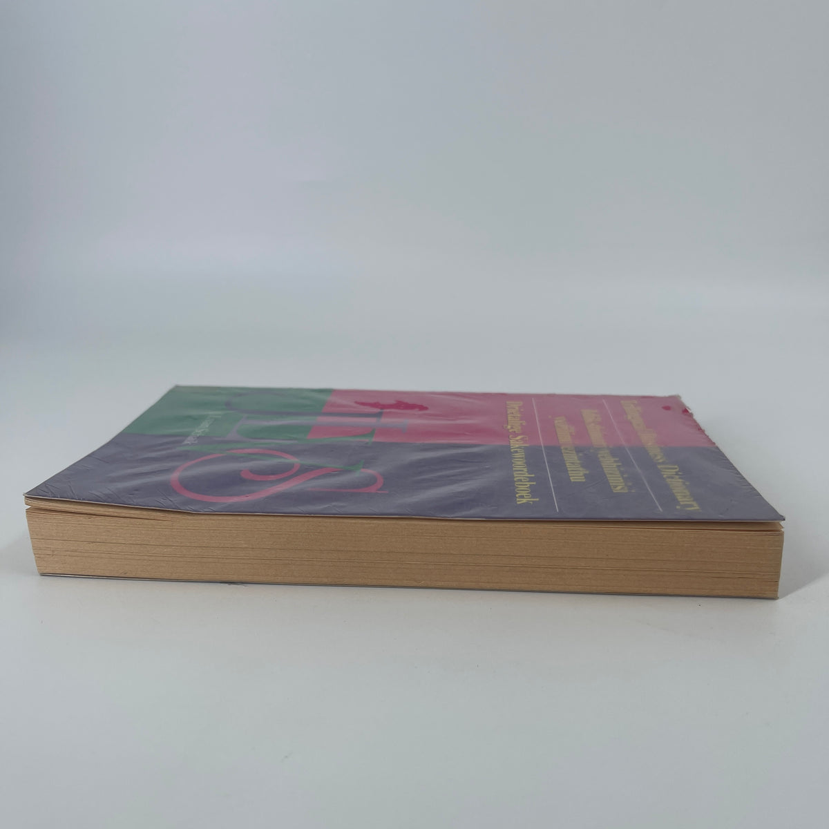 Trilingual Business Dictionary / Idikshinary Yebhizinisi Yezilimi Ezintathu / Drietalige Sakewoordeboek - Geldenhuys, J.D.U., Viljoen, E.E., Mboweni-Marais, K.D. - Fore Edge