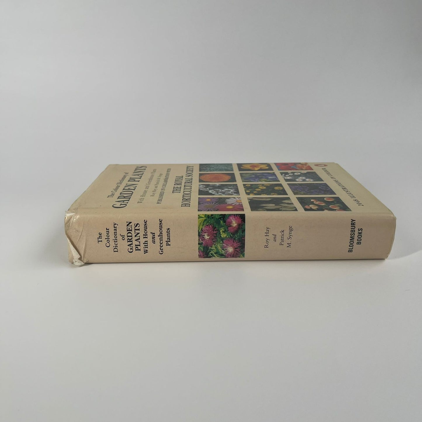 The Colour Dictionary of Garden Plants: With House and Greenhouse Plants - Roy Hay & Patrick Millington Synge