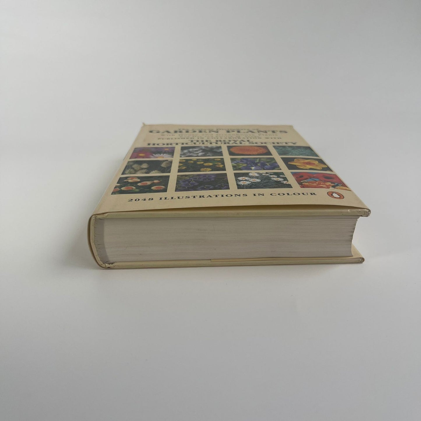 The Colour Dictionary of Garden Plants: With House and Greenhouse Plants - Roy Hay & Patrick Millington Synge