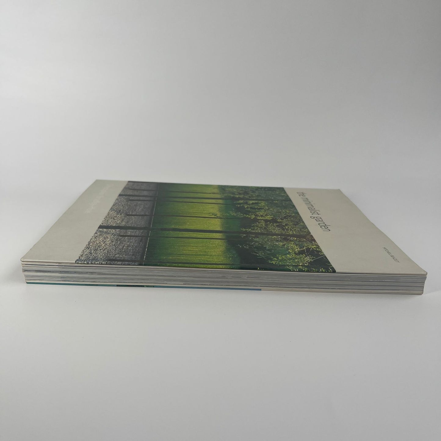 The Minimalist Garden - Christopher Bradley-Hole