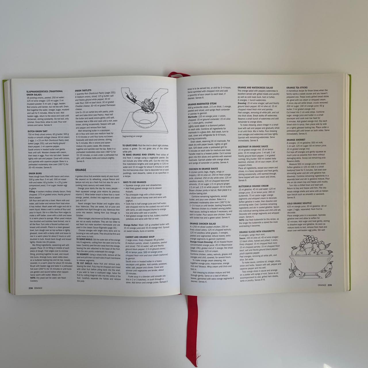 The A‑Z of Food & Cookery in South Africa - Sannie Smit & Margaret Fulton