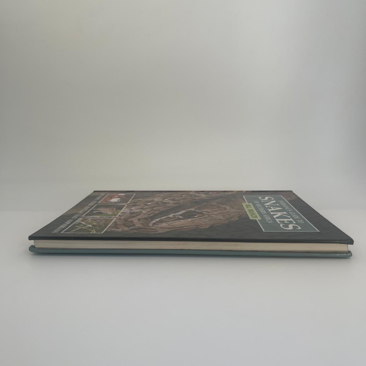 Everyone’s Guide to Snakes of Southern Africa – Bill Branch