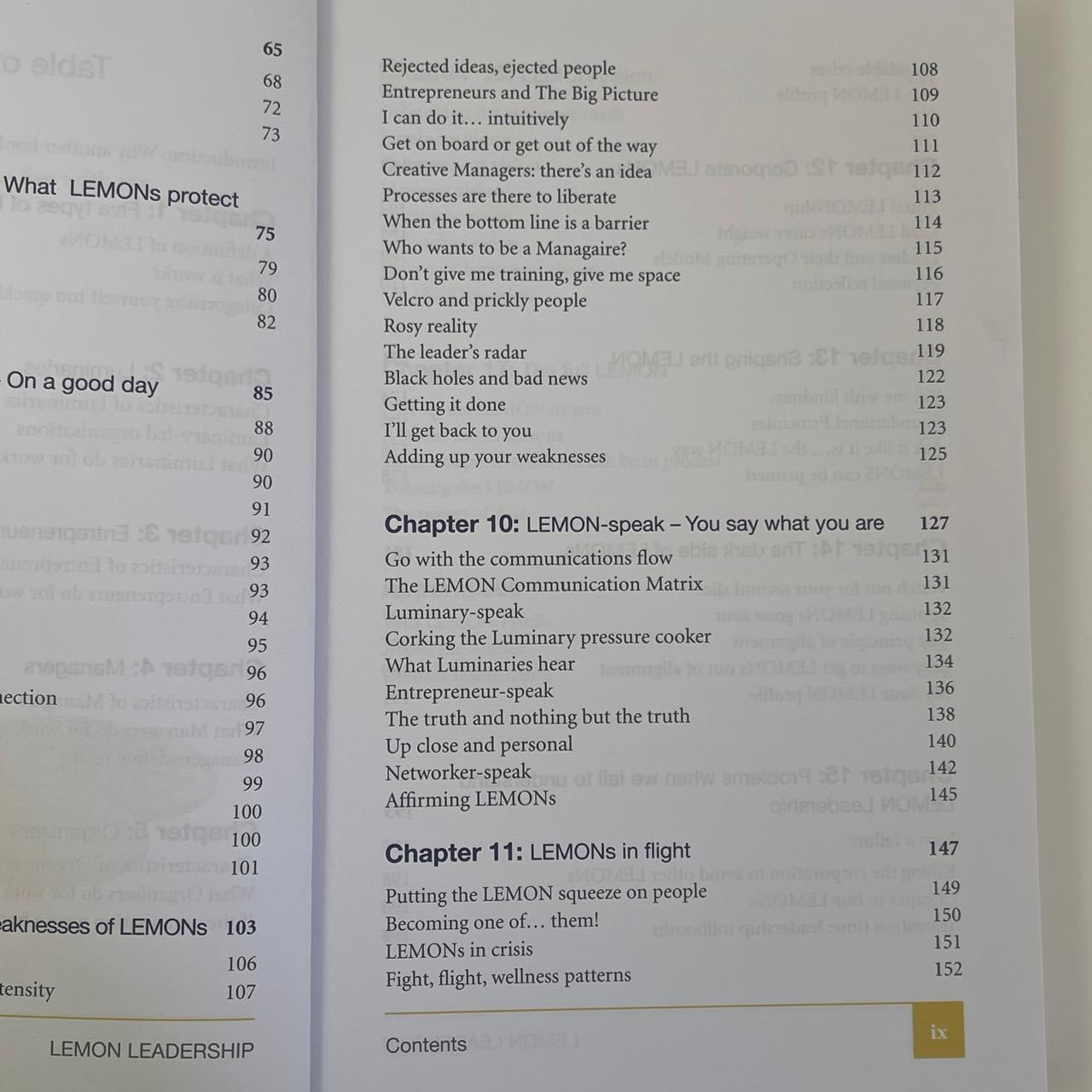 Lemon Leadership: 52 Simple Ways to Be a Better Leader - Brett Johnson