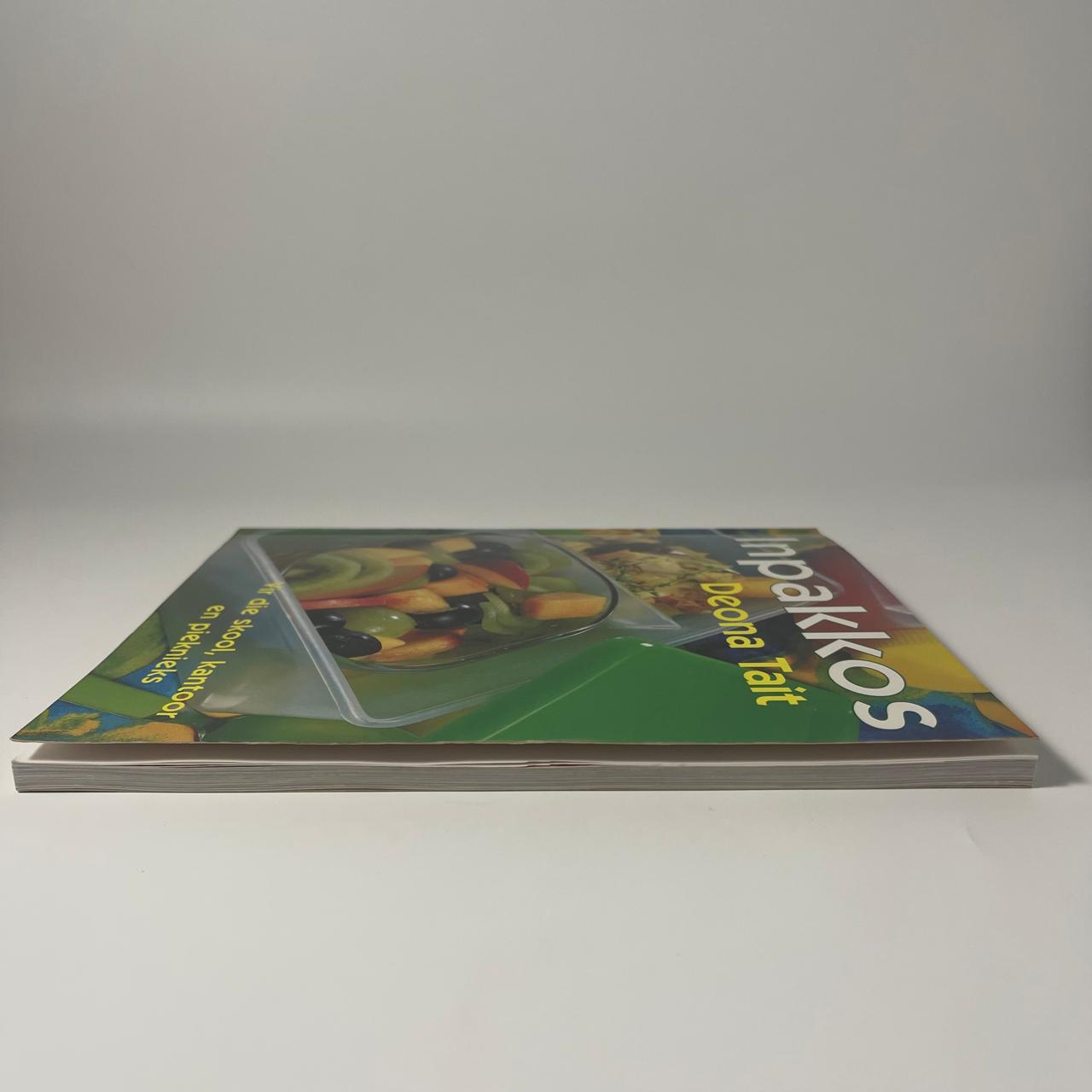 Inpakkos — Deona Tait