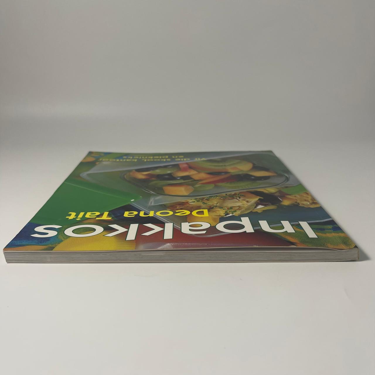 Inpakkos — Deona Tait